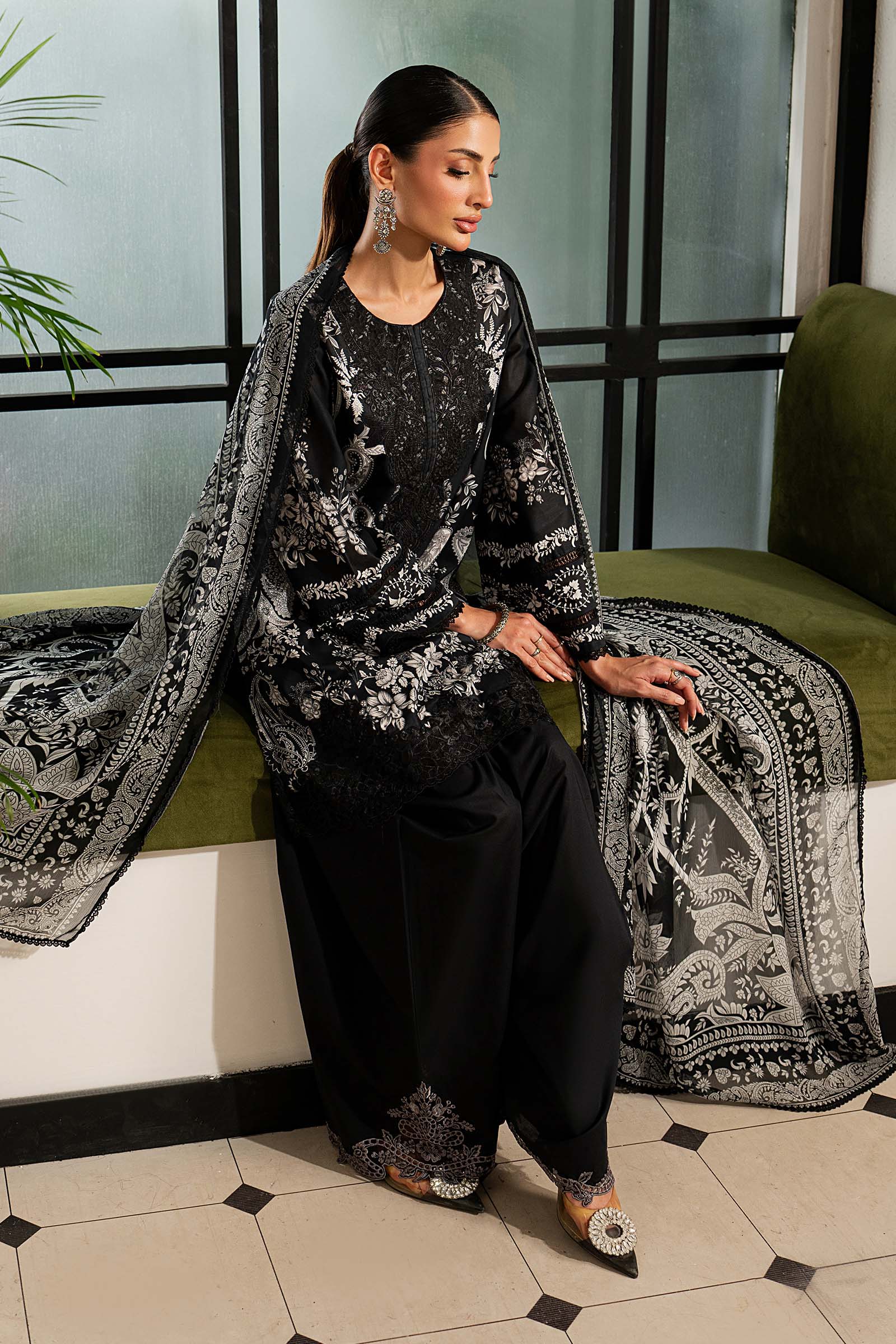 3 Piece Embroidered Lawn Suit