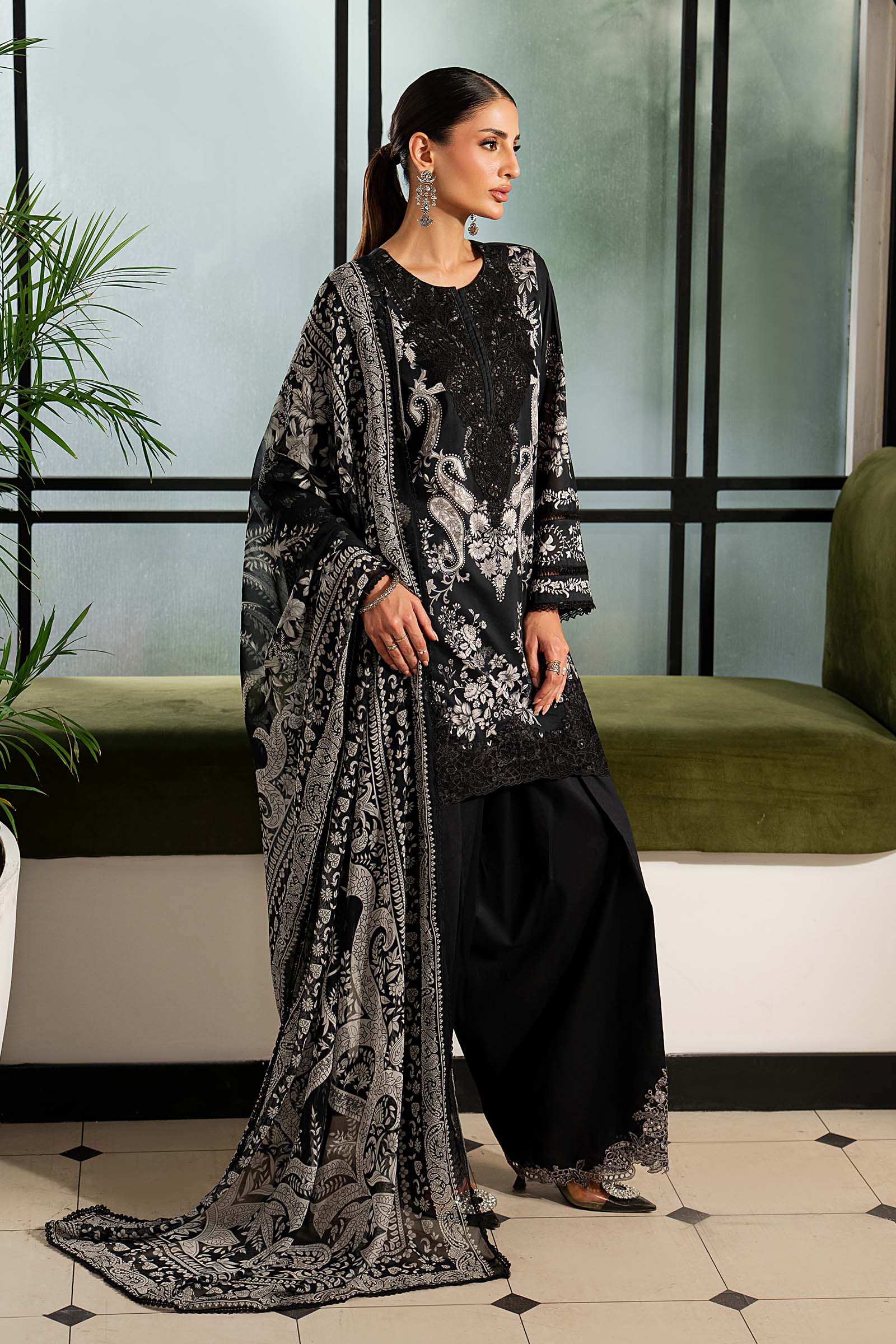 3 Piece Embroidered Lawn Suit