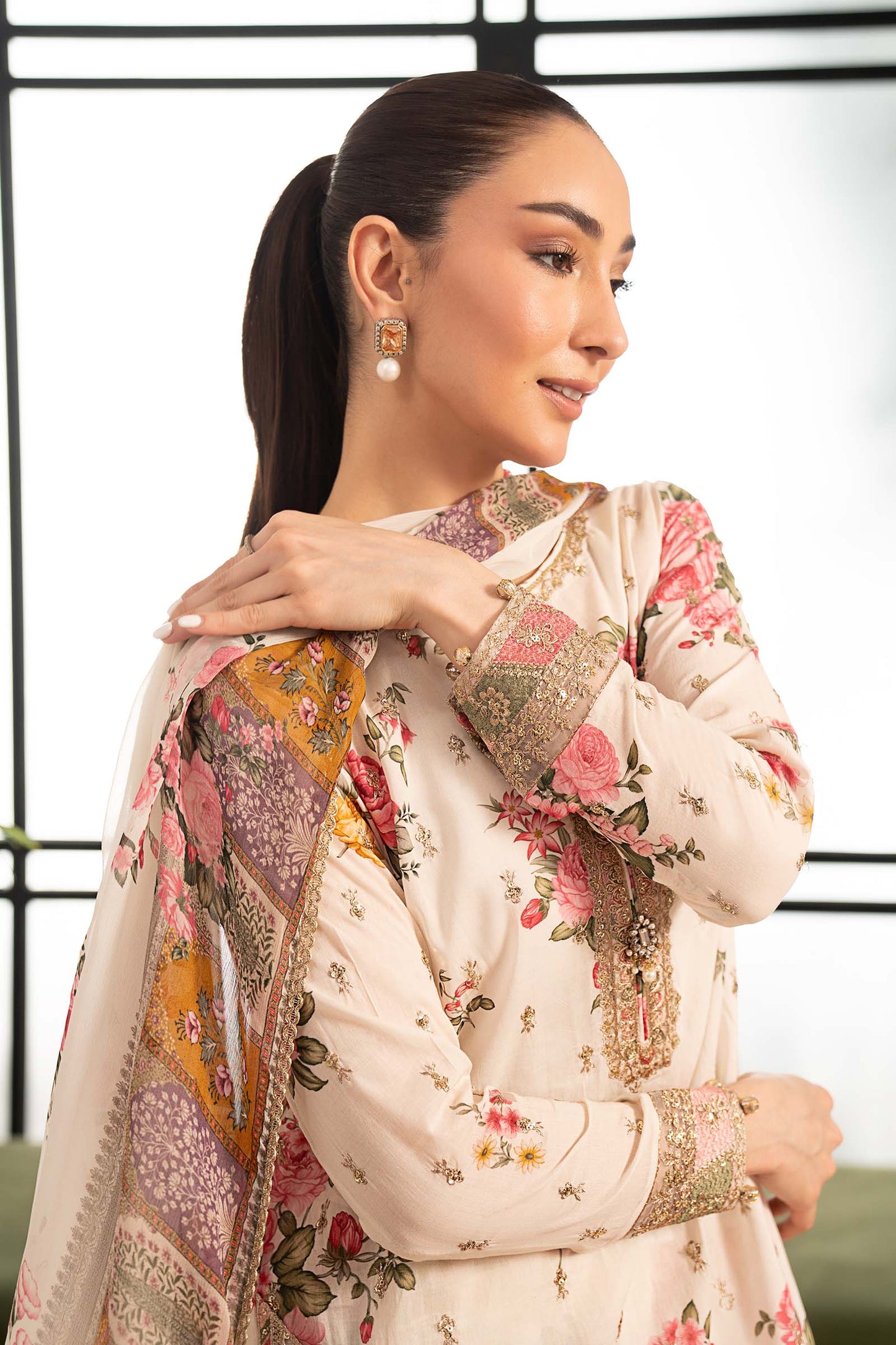 3 Piece Embroidered Lawn Suit