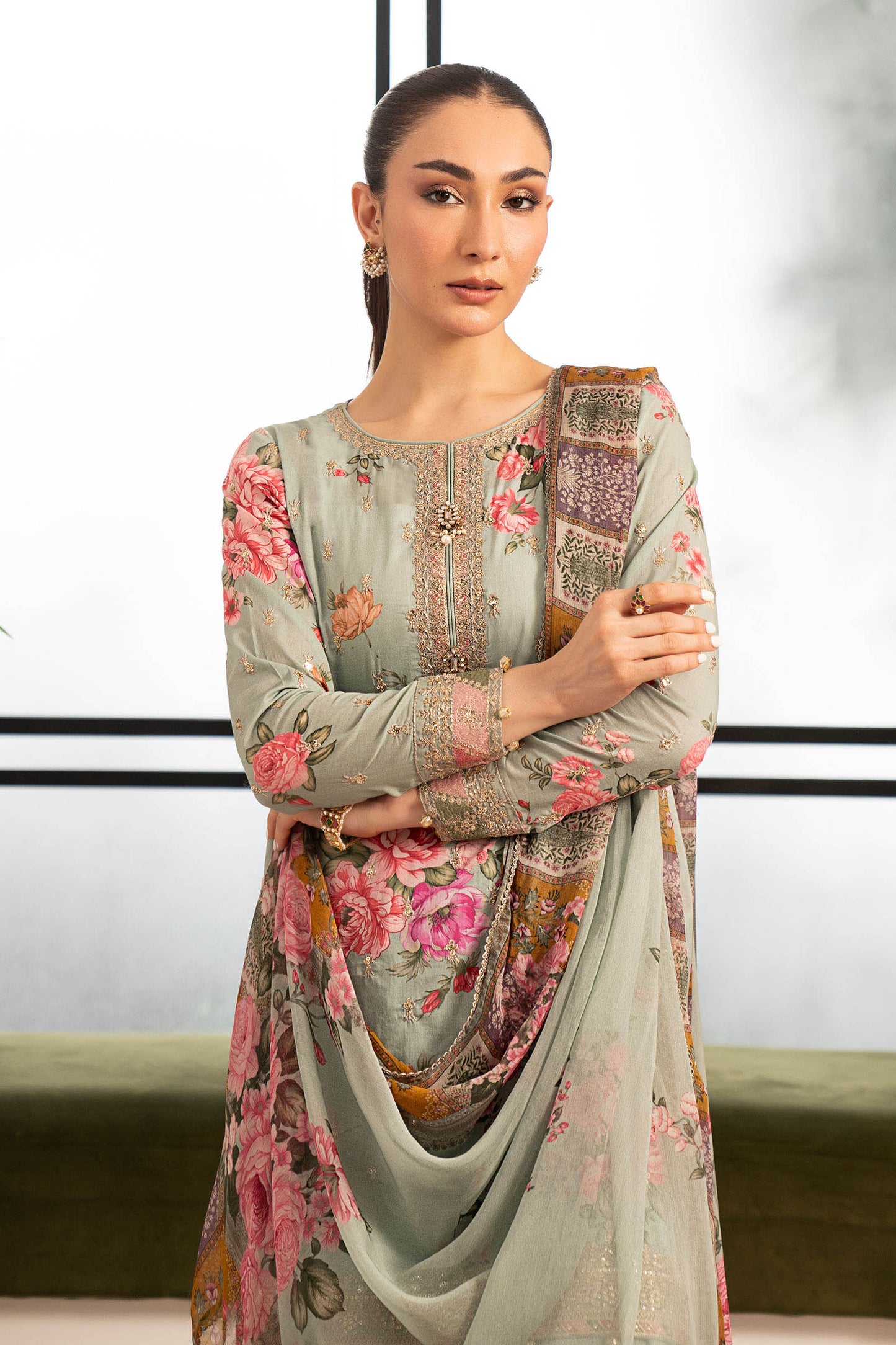 3 Piece Embroidered Lawn Suit