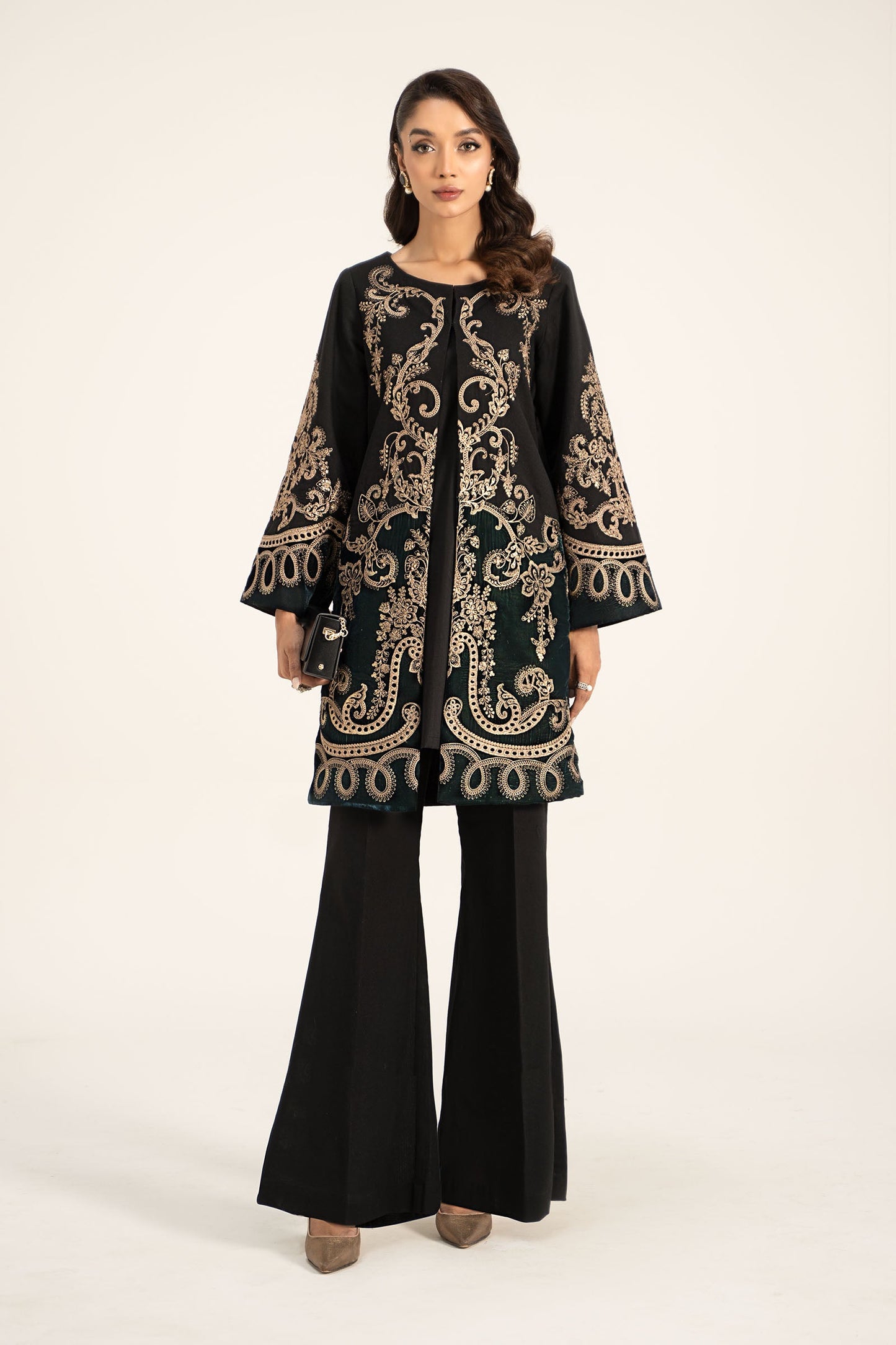 3 Piece Embroidered Khaddar Suit
