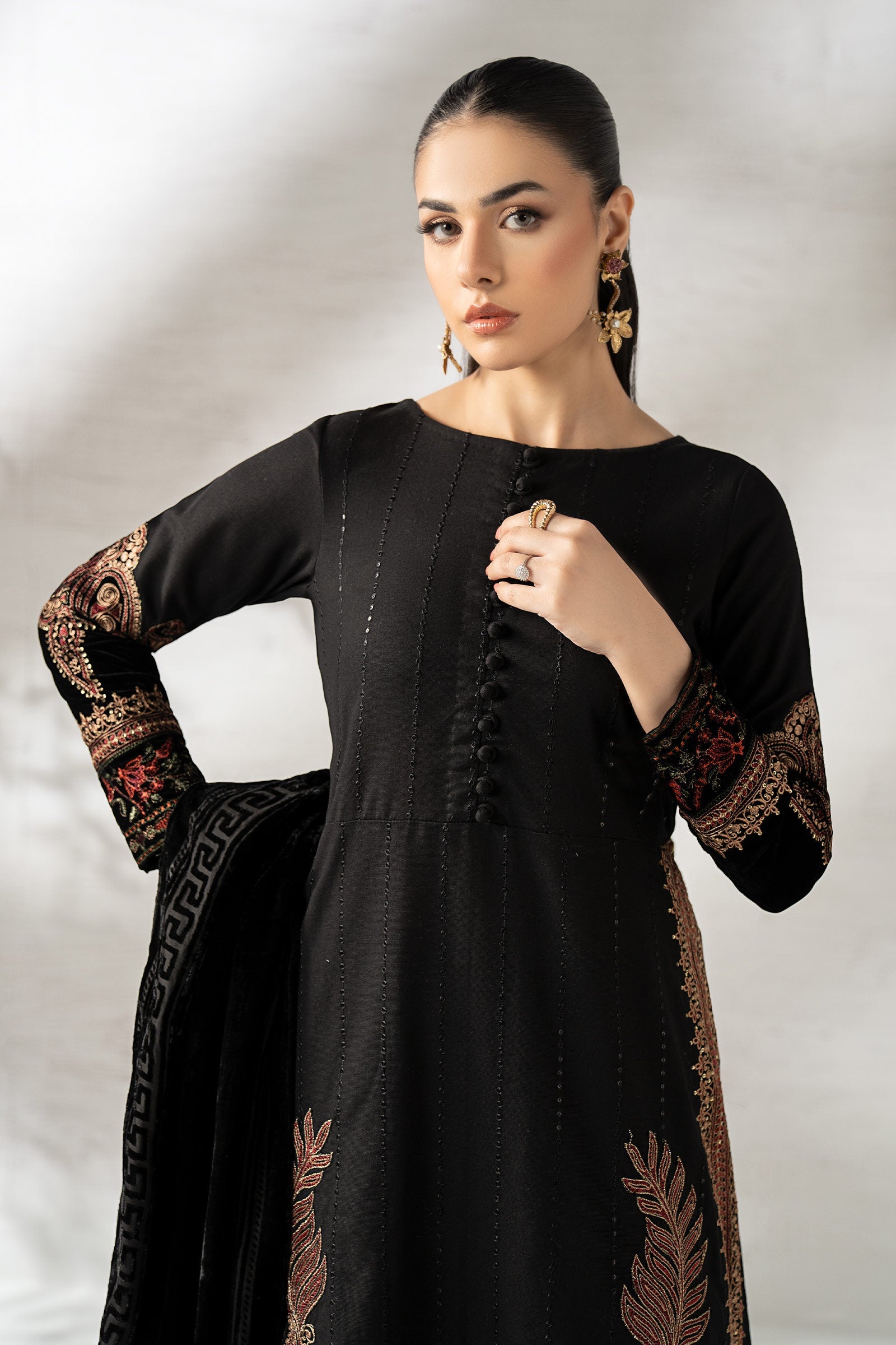 3 Piece Embroidered Khaddar Suit