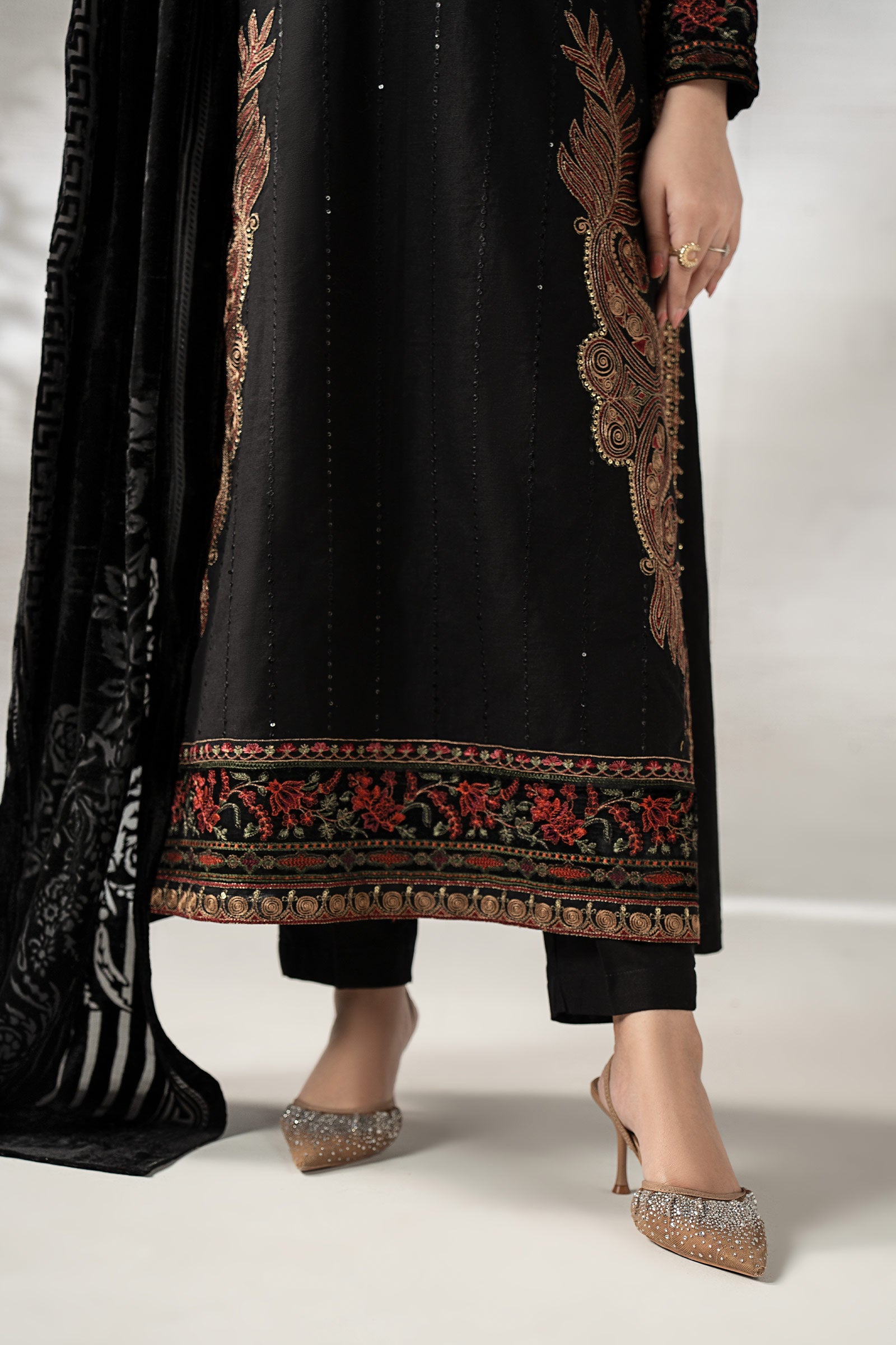 3 Piece Embroidered Khaddar Suit