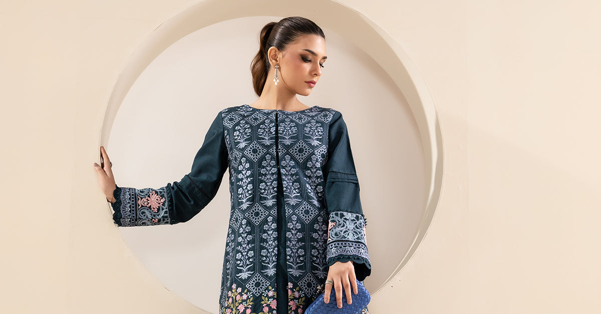 3 Piece Embroidered Khaddar Suit
