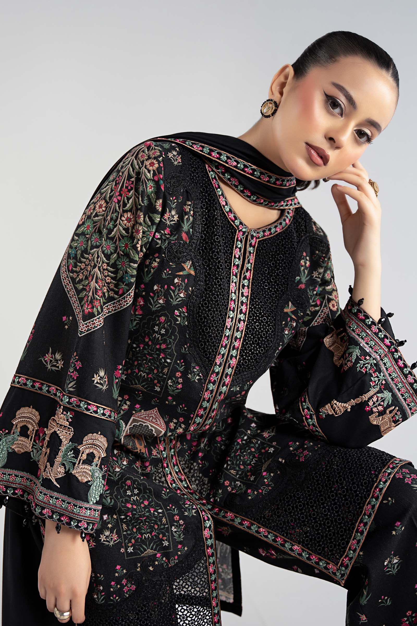 3 Piece Embroidered Khaddar Suit