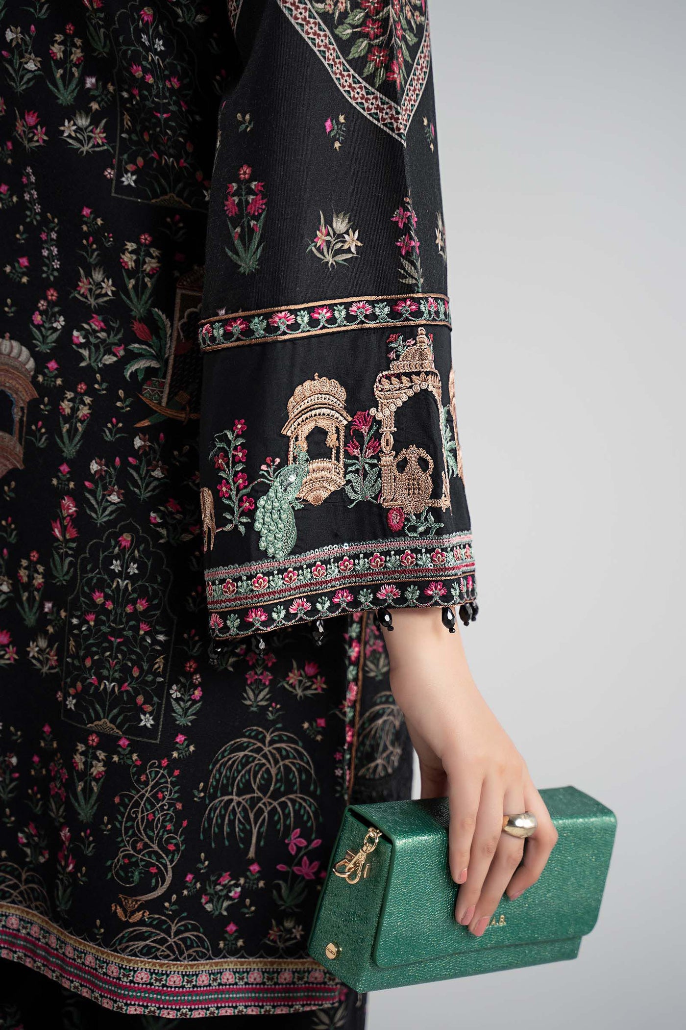 3 Piece Embroidered Khaddar Suit