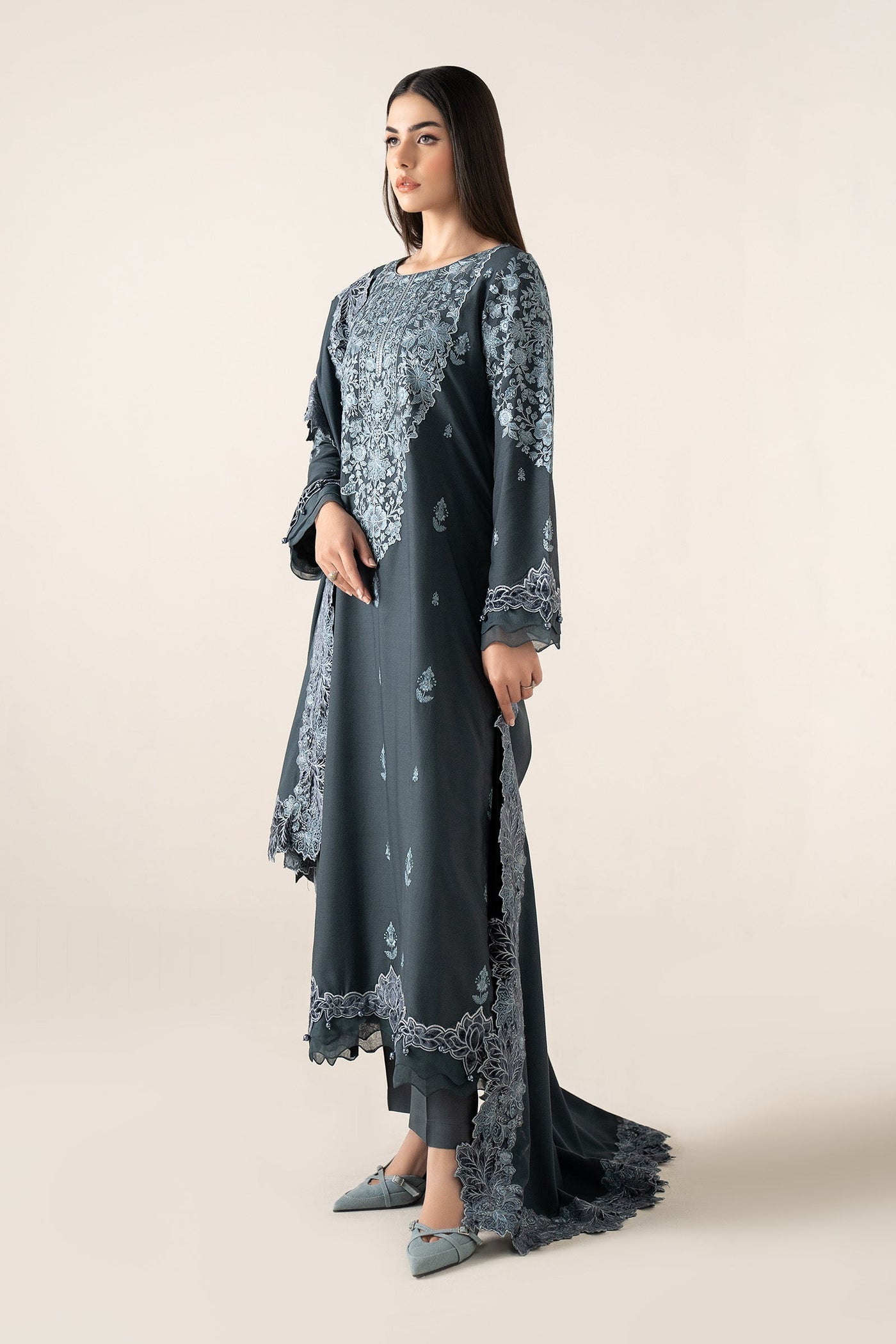 3 Piece Embroidered Karandi Suit
