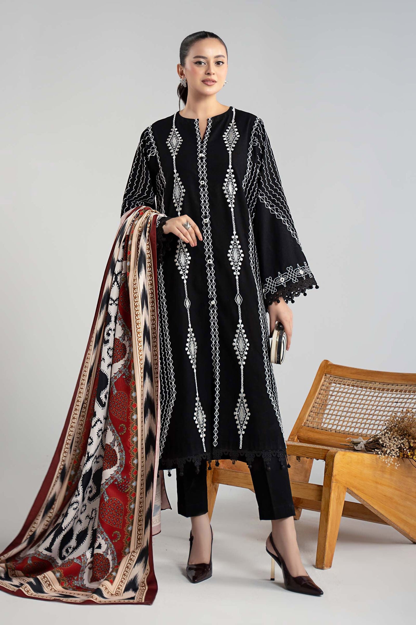 3 Piece Embroidered Khaddar Suit