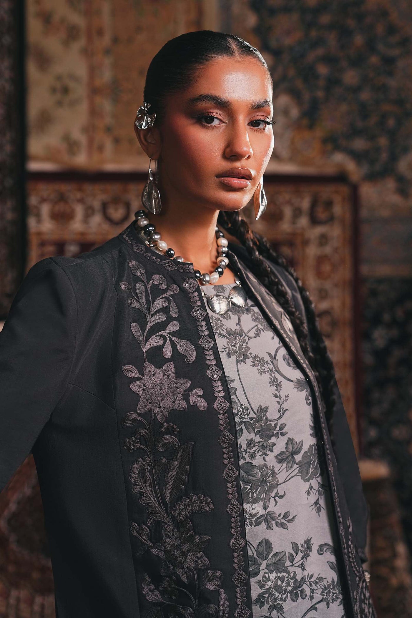 Embroidered Pk Raw Silk Jacket Set