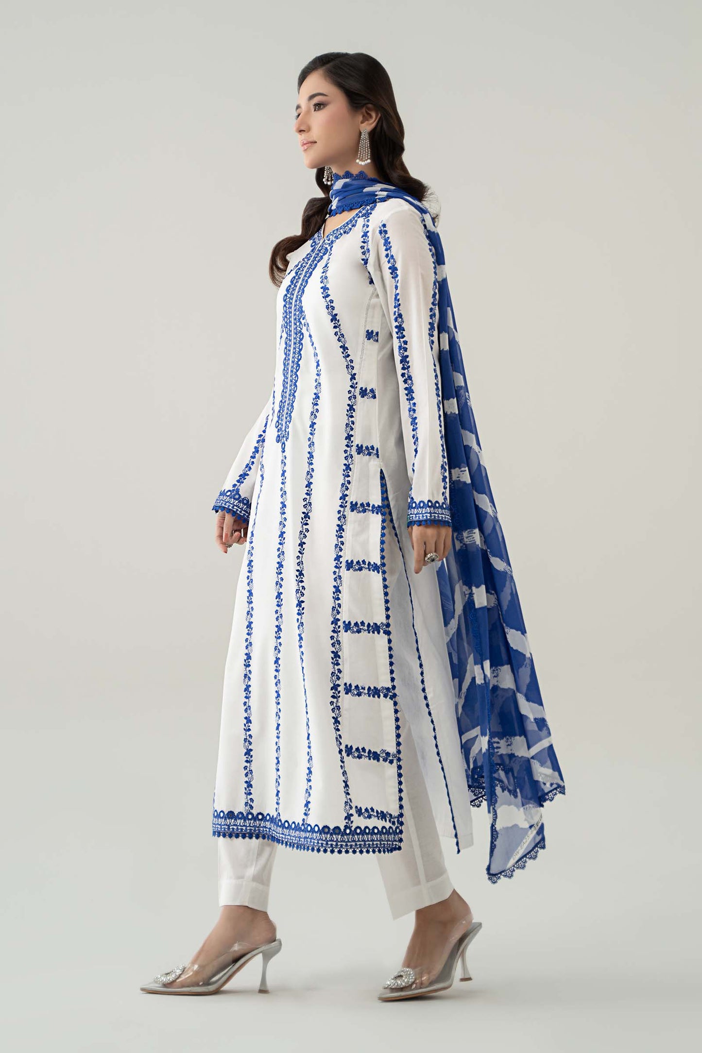 3 Piece Embroidered Lawn Suit