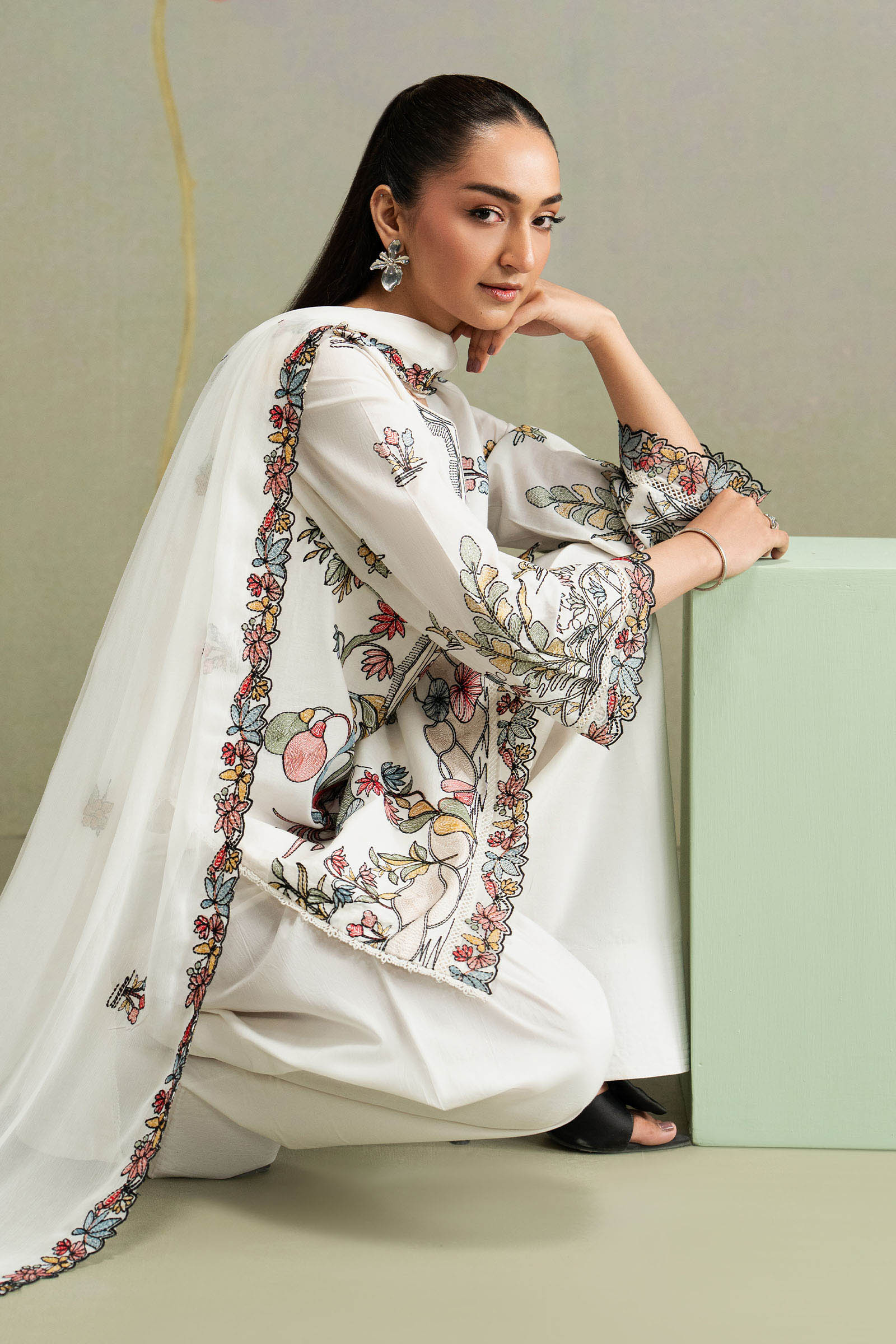 3 Piece Embroidered Lawn Suit