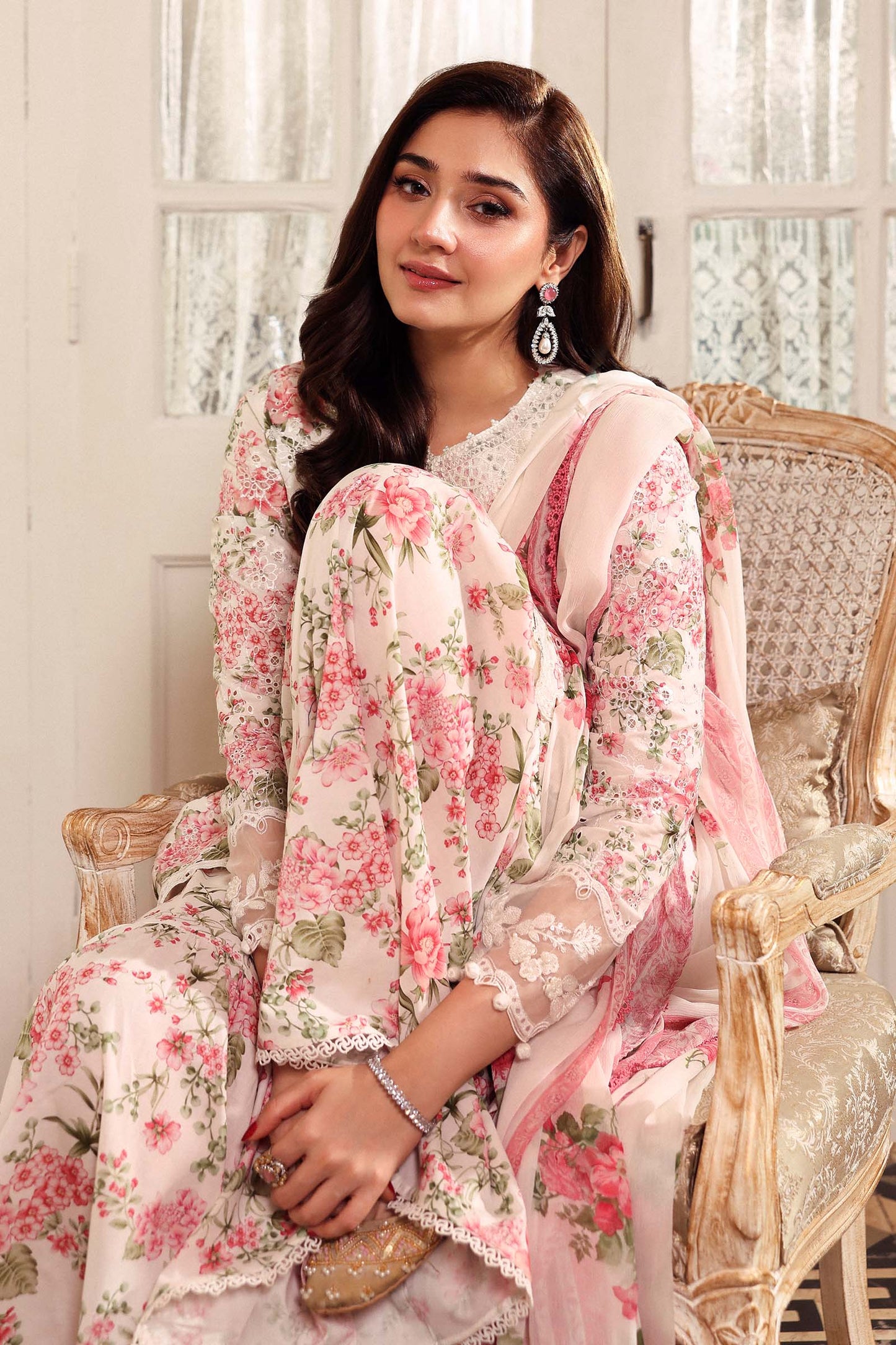 3 Piece Embroidered Lawn Suit