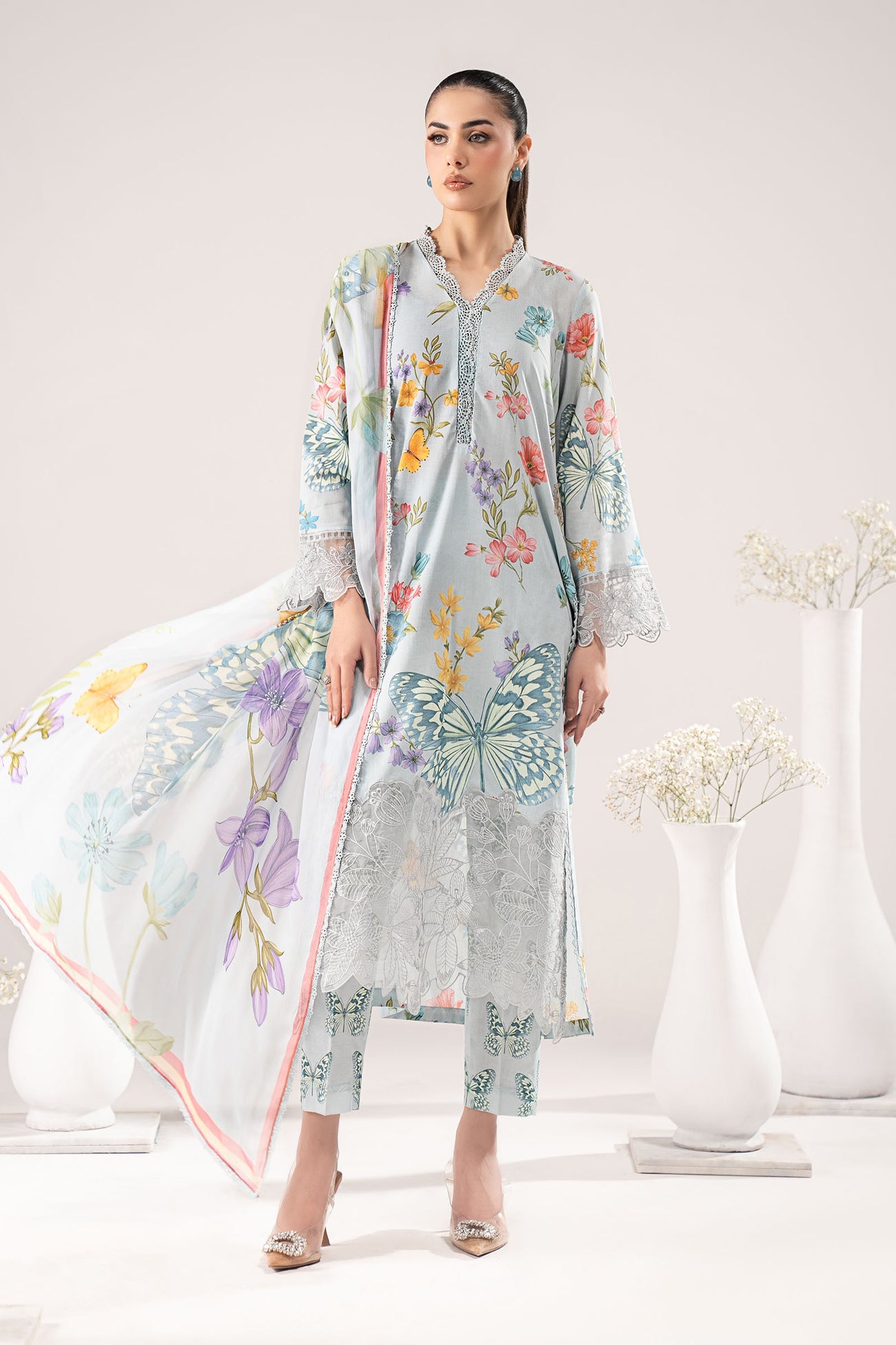 3 Piece Embroidered Lawn Suit