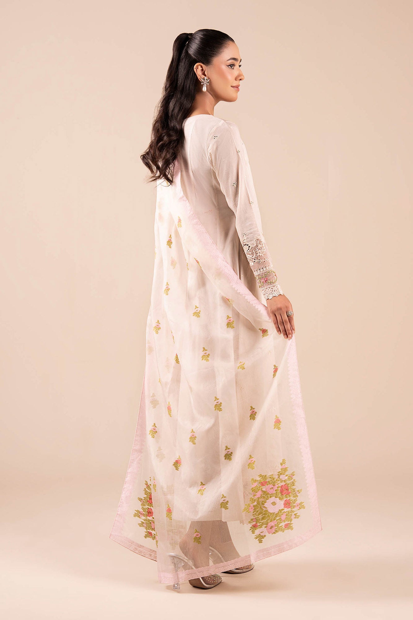 3 Piece Embroidered Lawn Suit