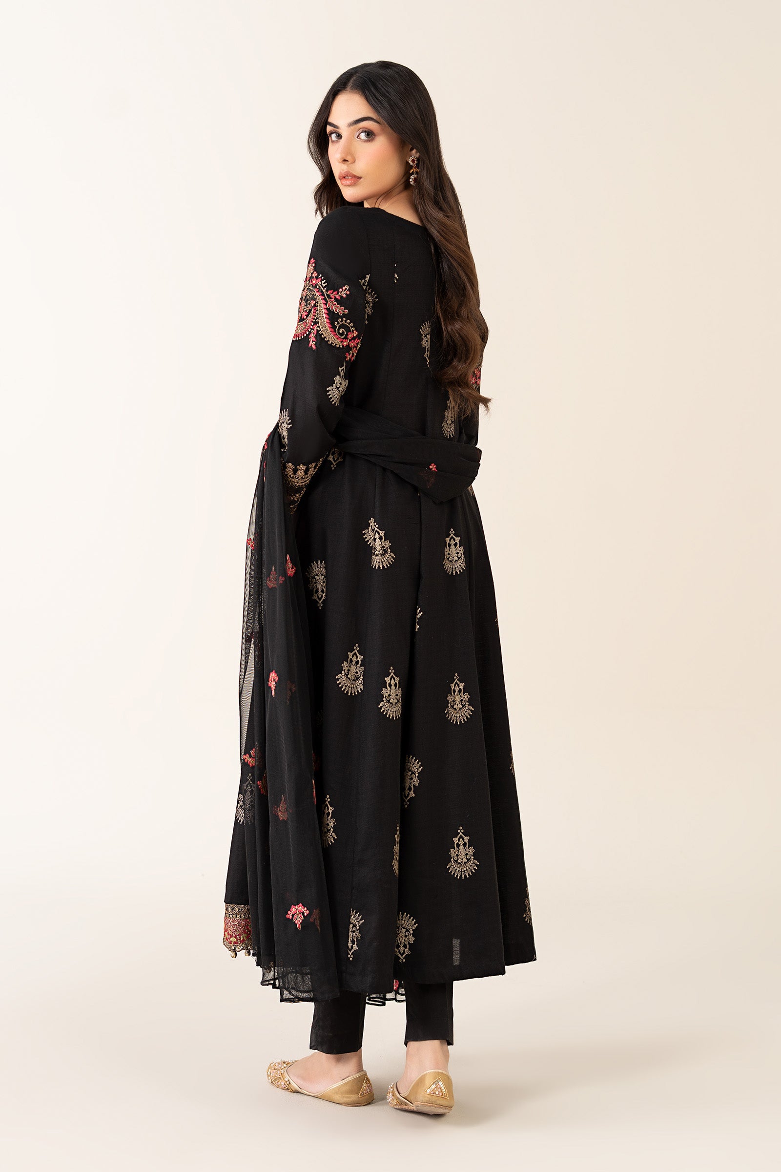 3 Piece Embroidered Lawn Suit
