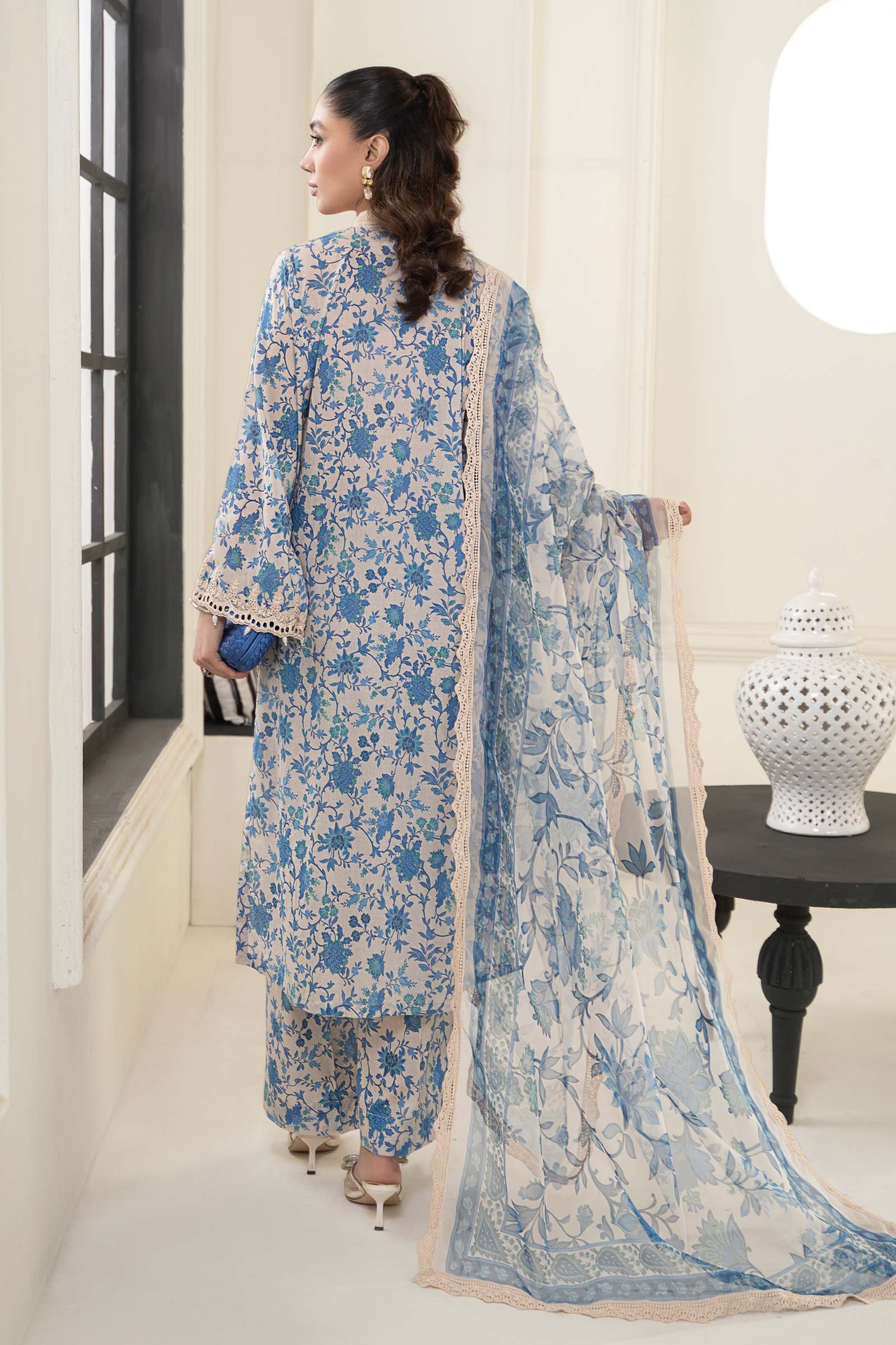 3 Piece Embroidered Lawn Suit