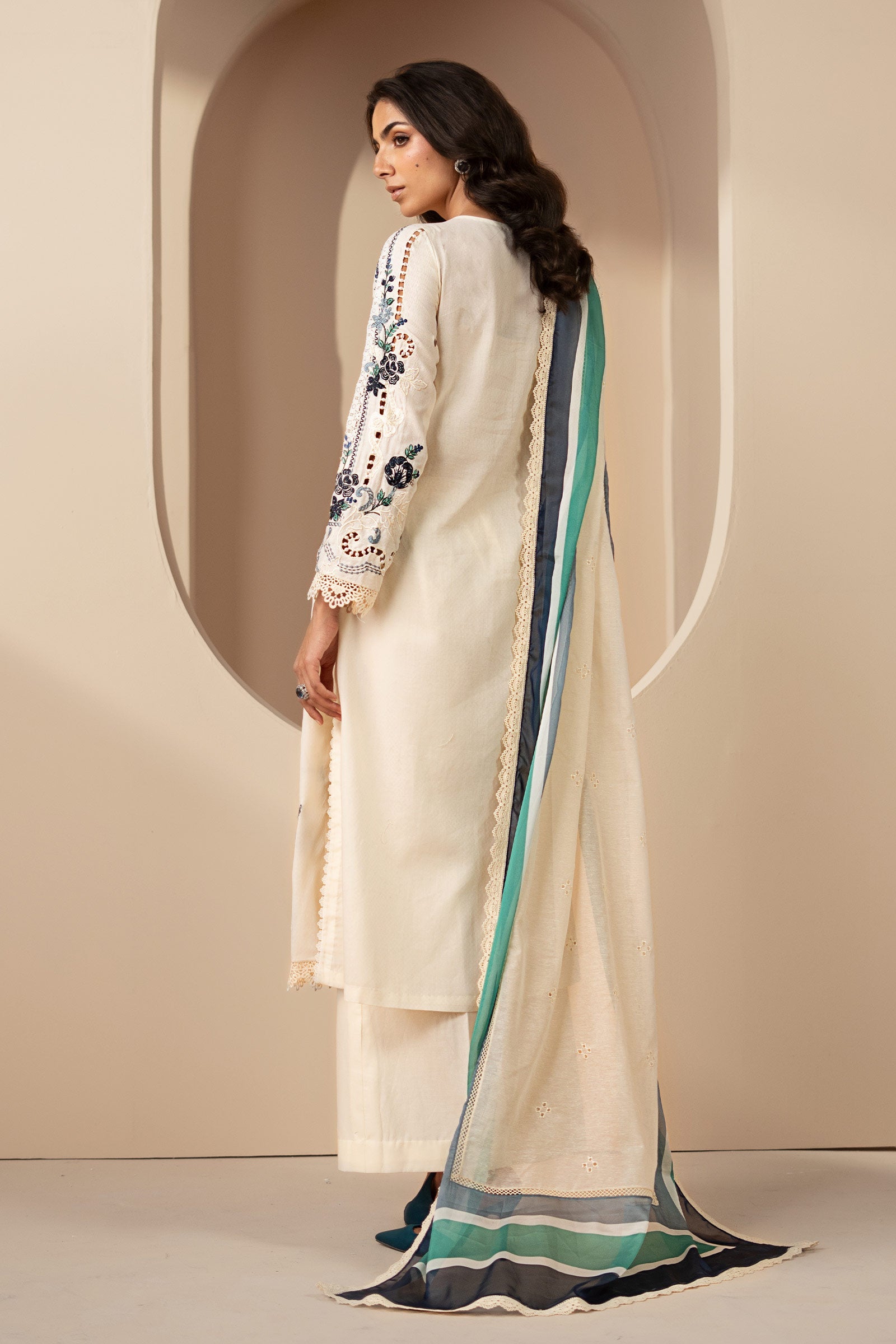 3 Piece Embroidered Jacquard Lawn Suit