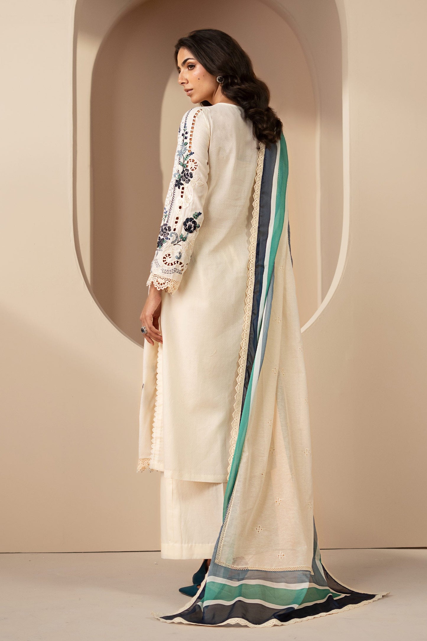 3 Piece Embroidered Jacquard Lawn Suit
