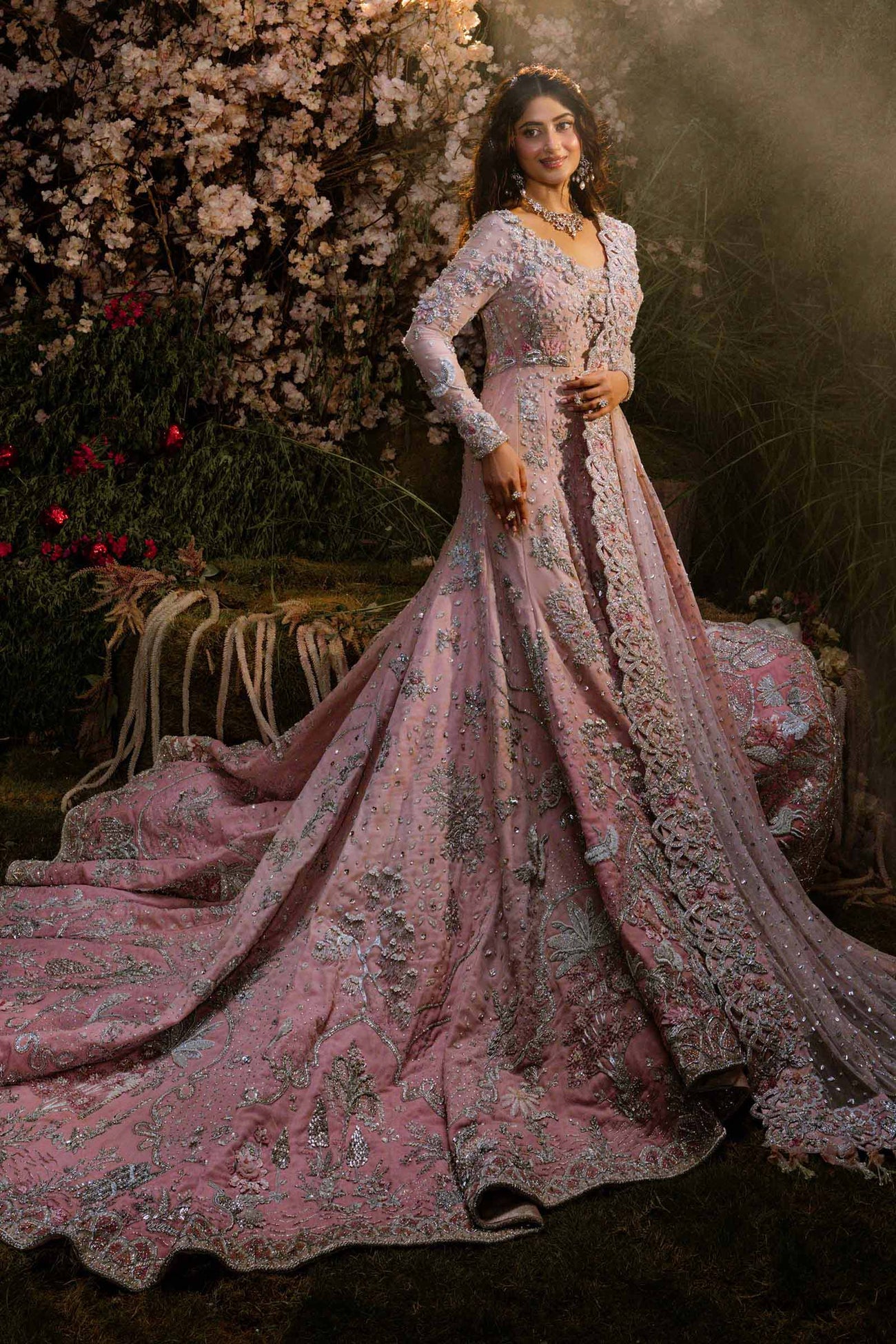 Maria.B. Collection Online Maria.B. Designs (AE) Maria.B. Collection Online Maria.B. Designs (AE)
