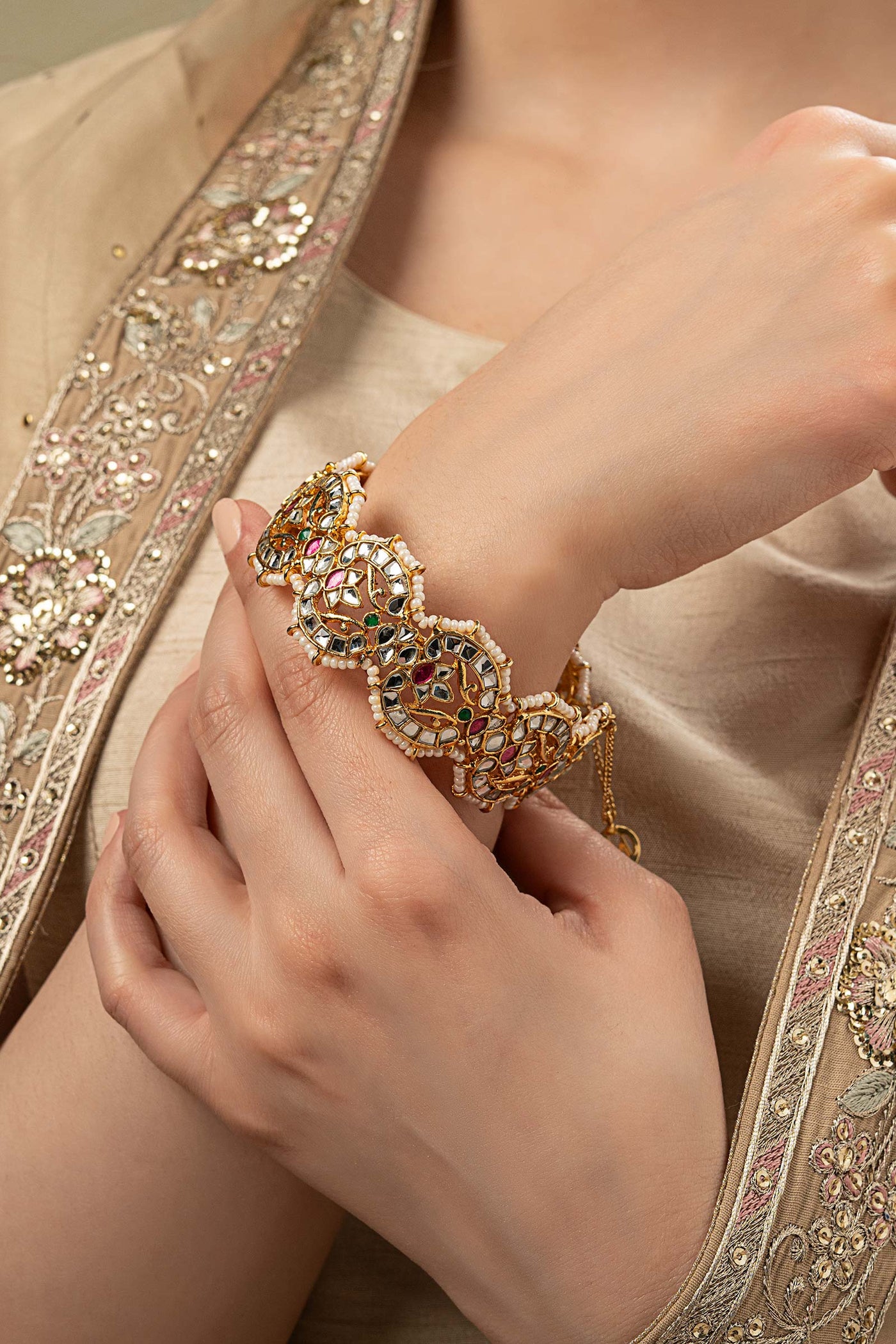 Kundan Halo Bangle