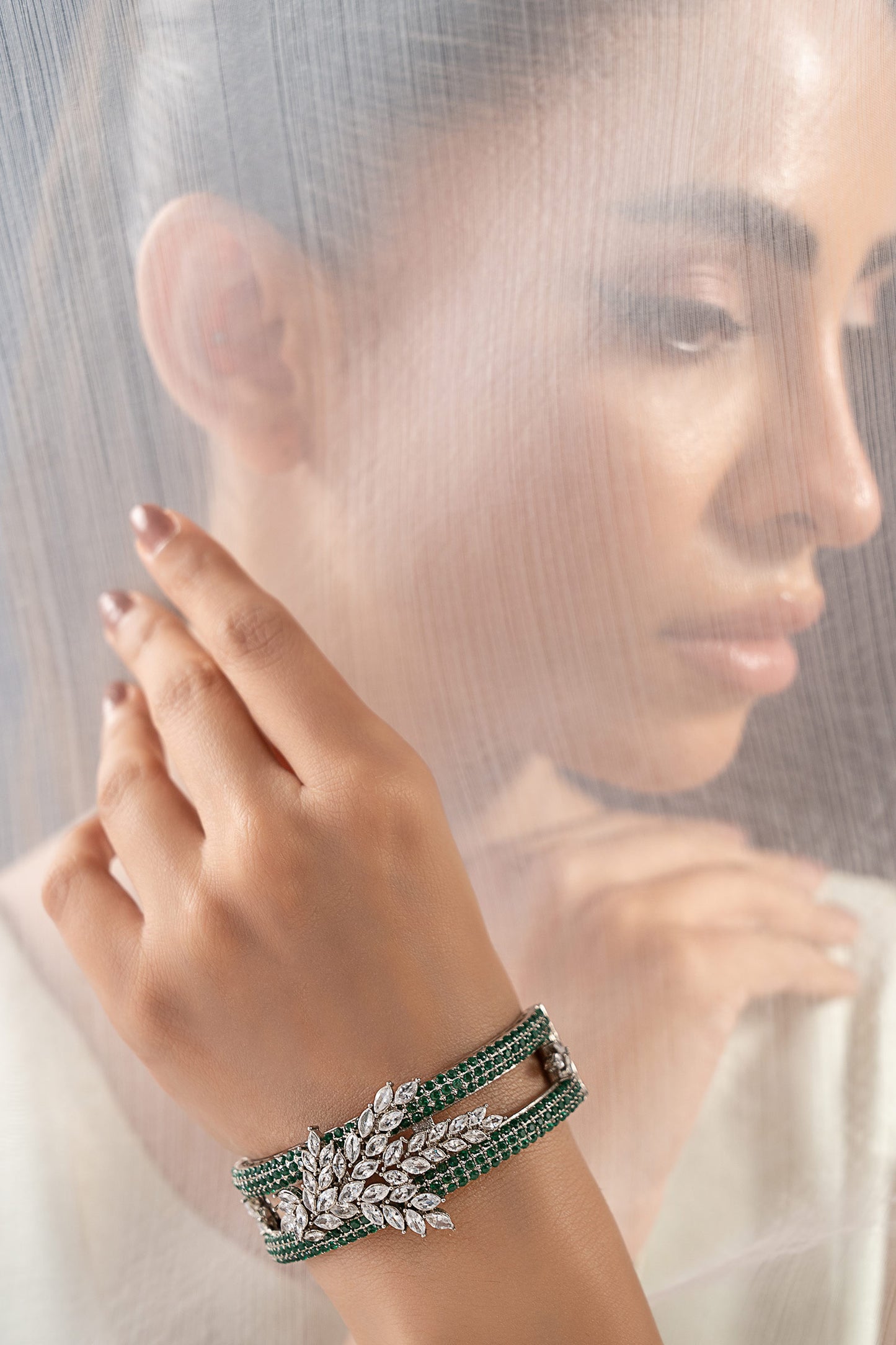 Leafra Bangle