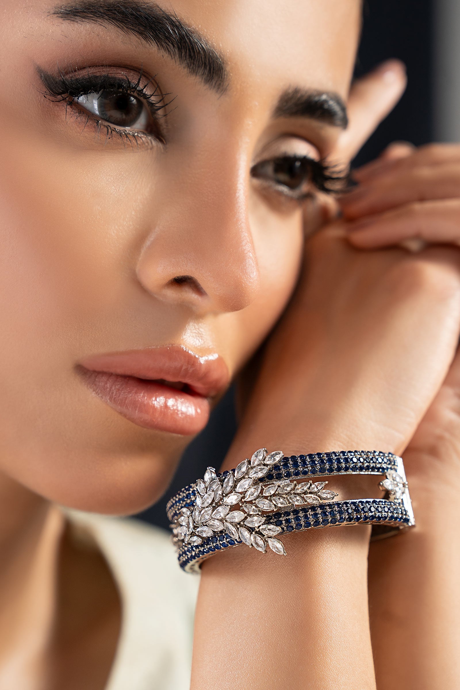 Leafra Bangle