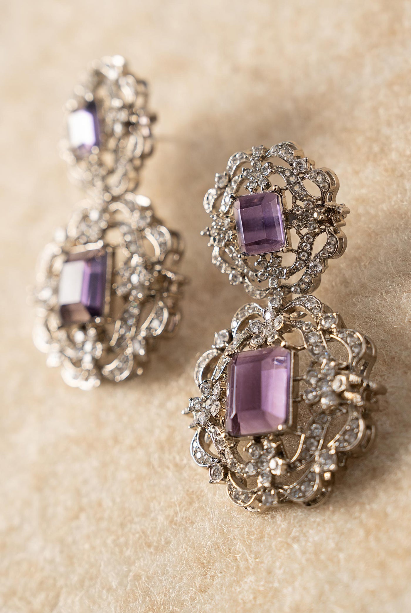 Onyzaar Earrings