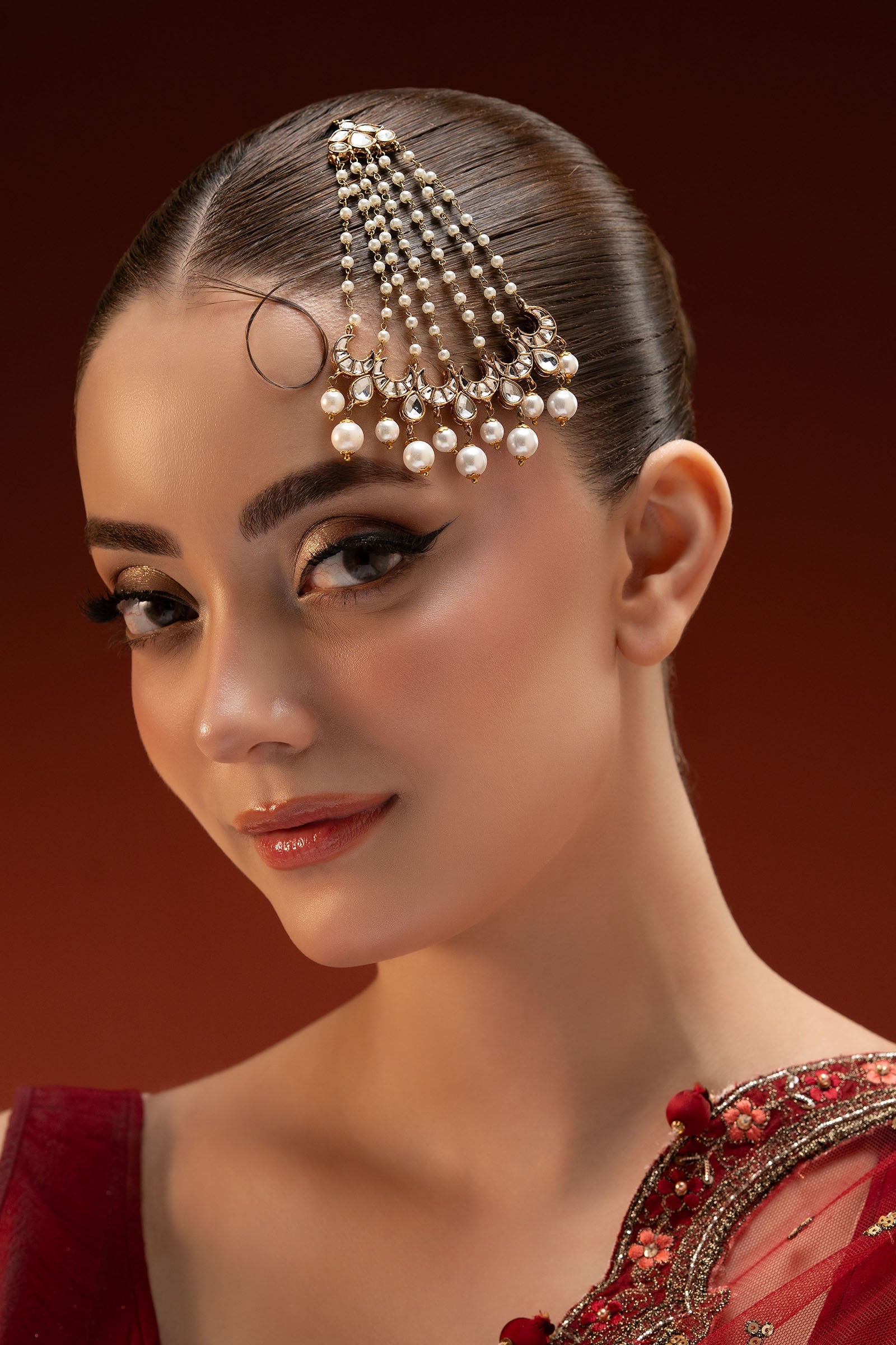 Azdar Jhoomar