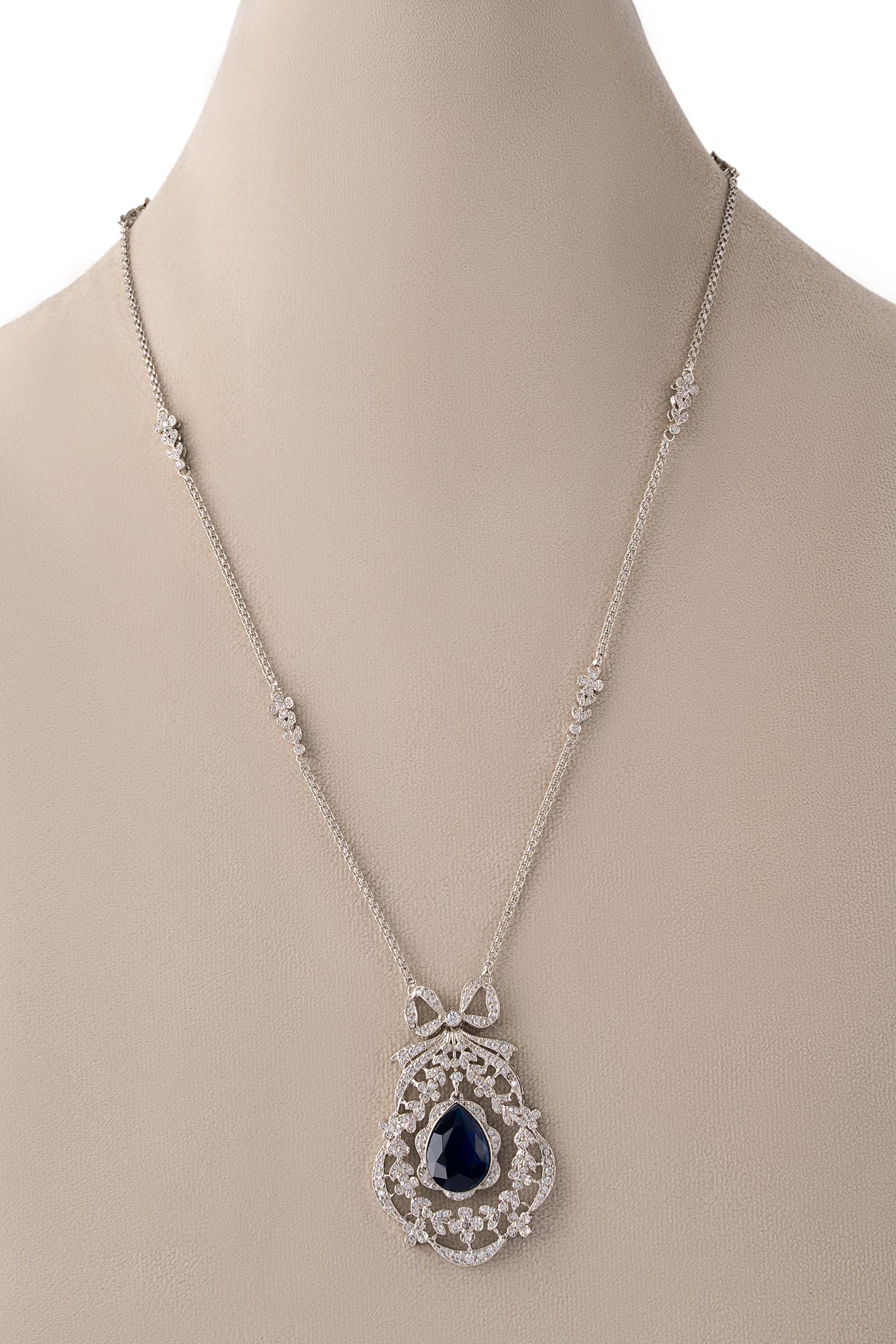 Bow Pendant