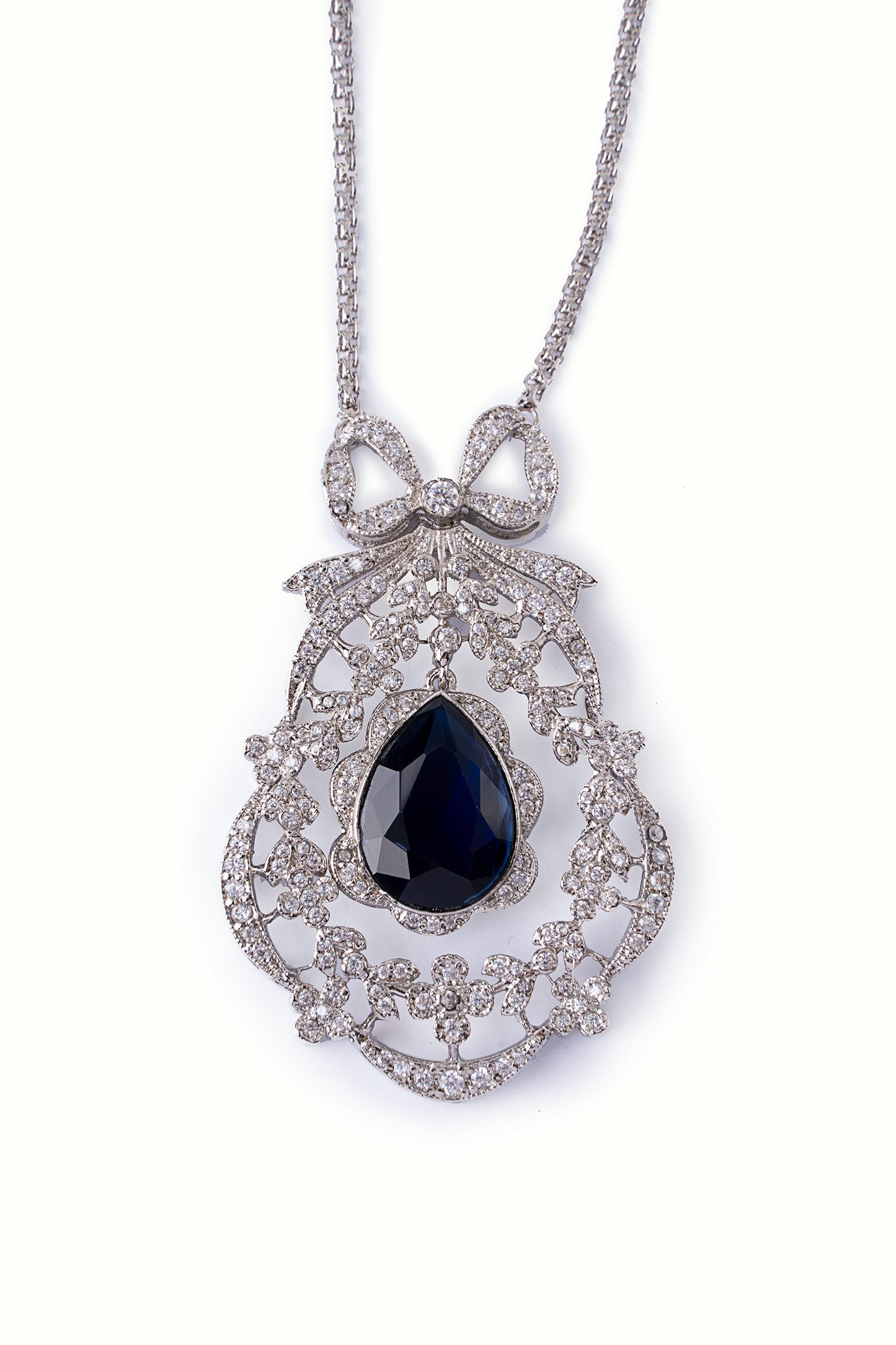 Bow Pendant