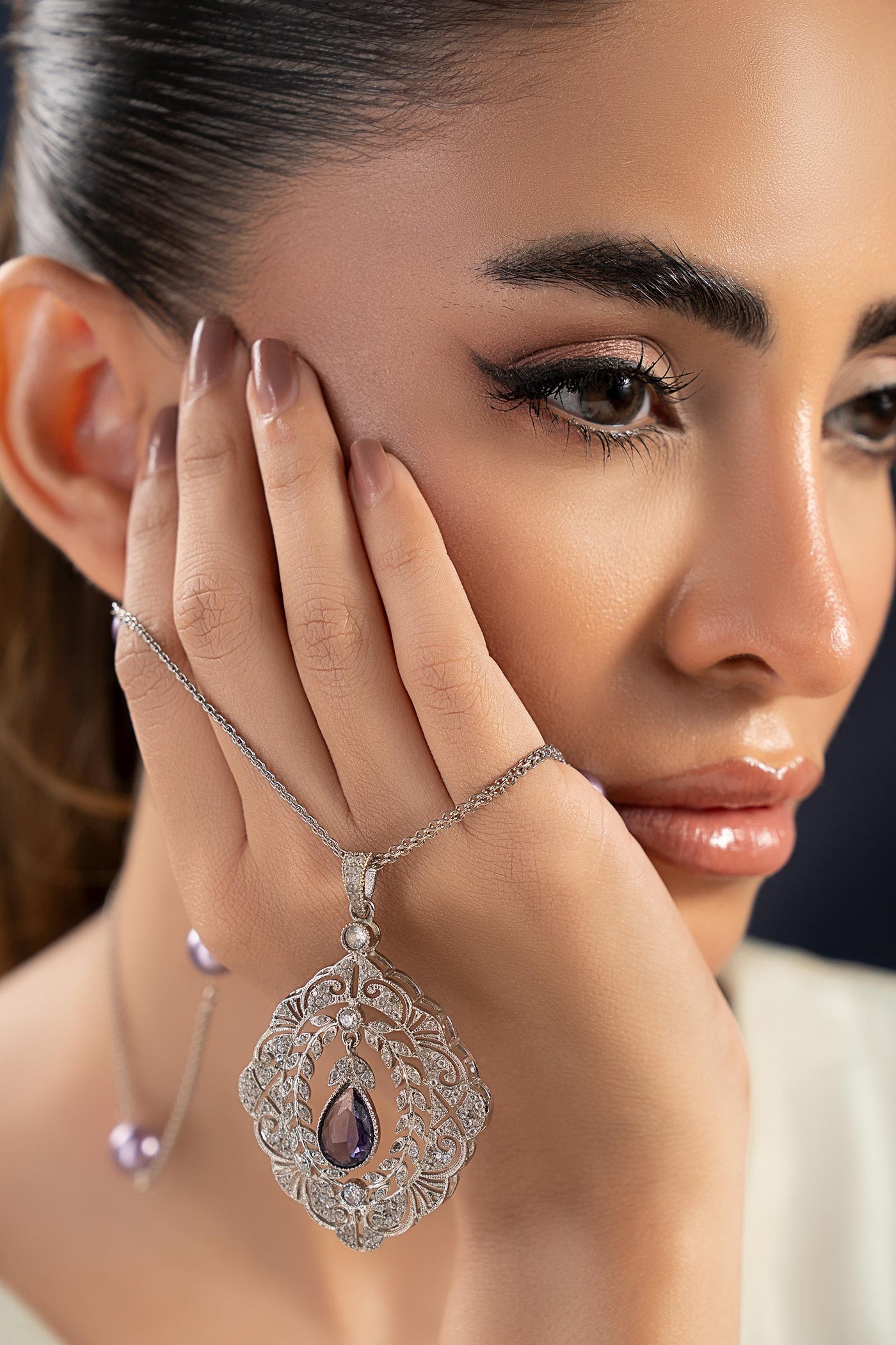 Melzira Pendant