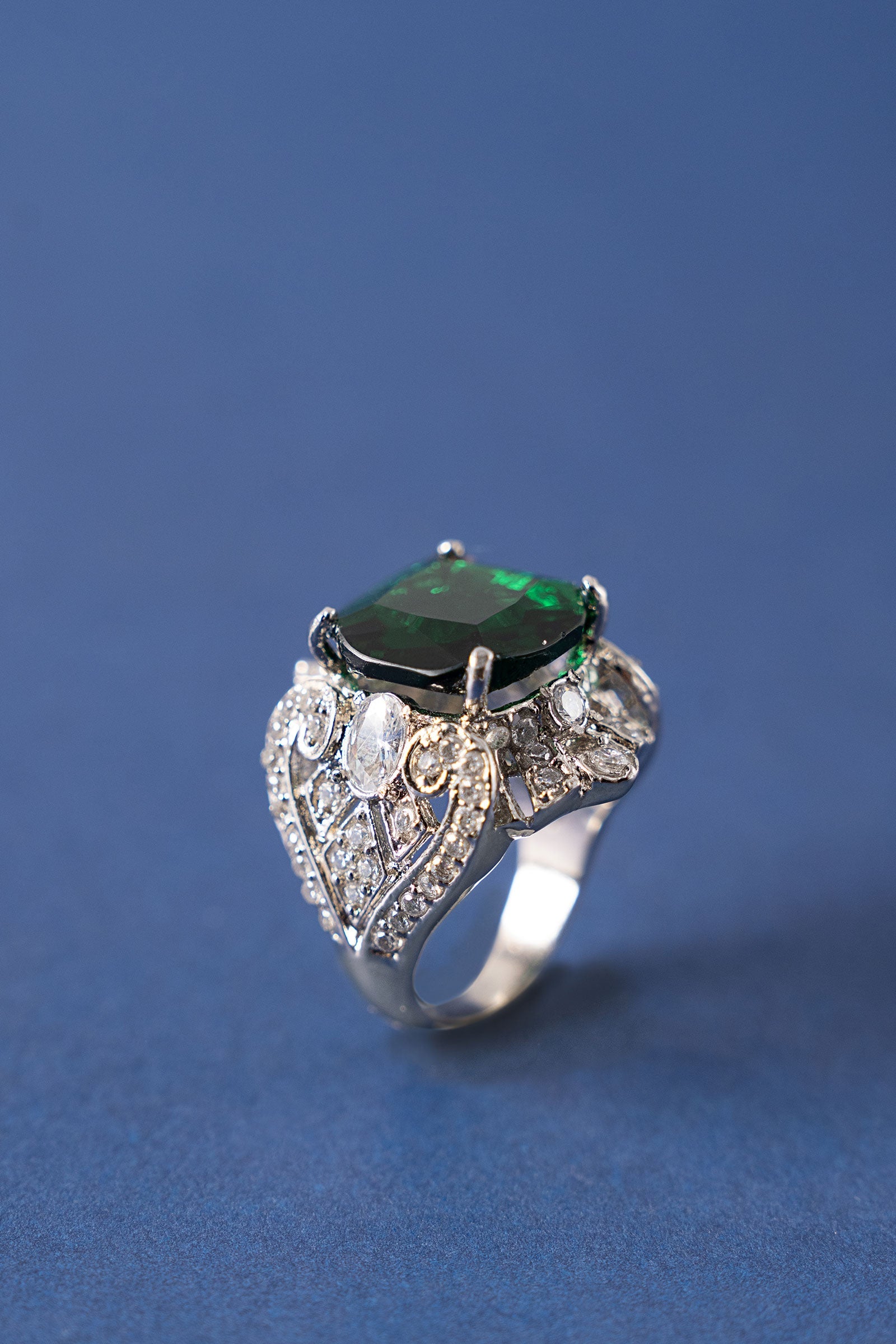 Noirvel Ring