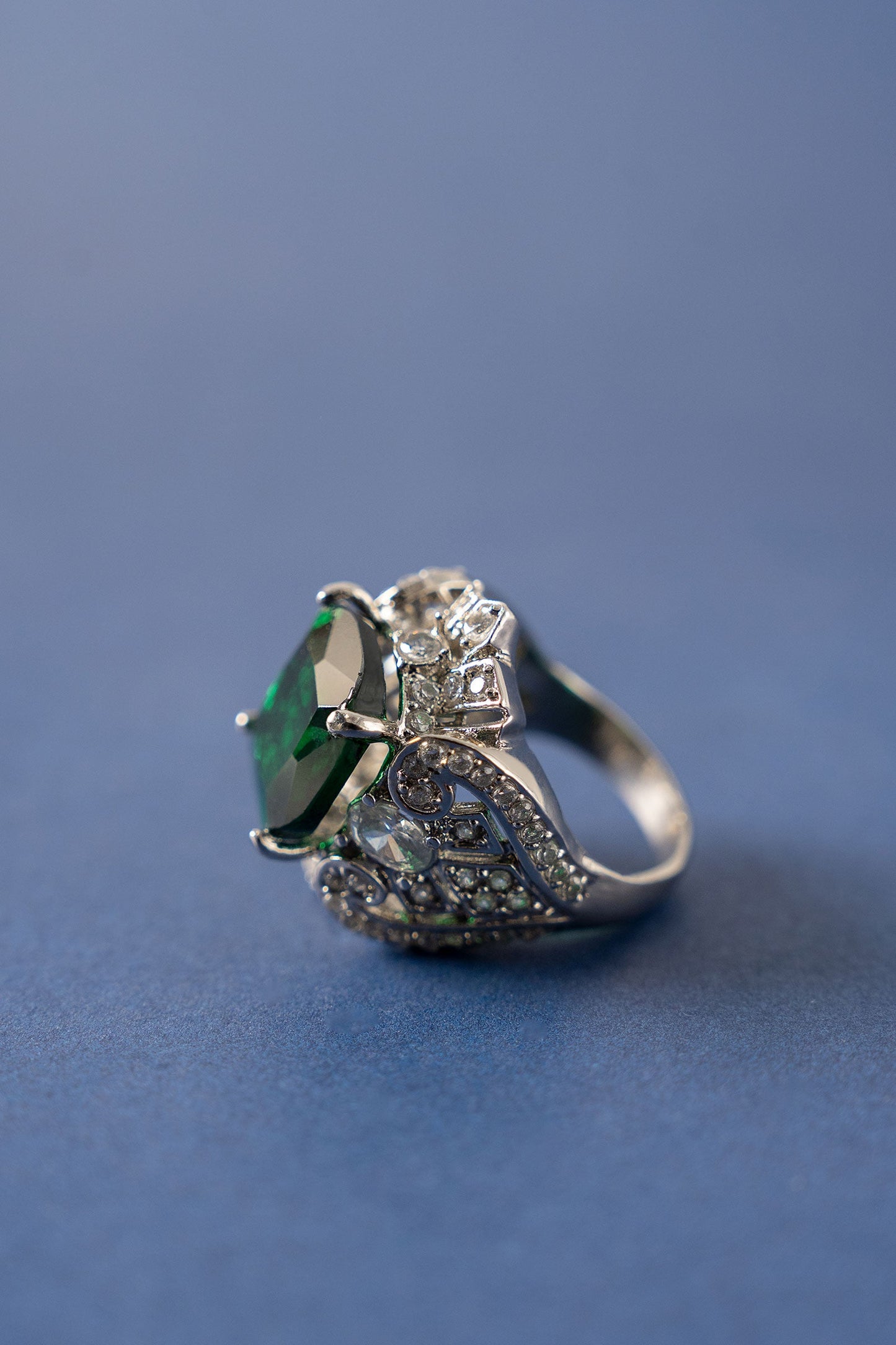 Noirvel Ring