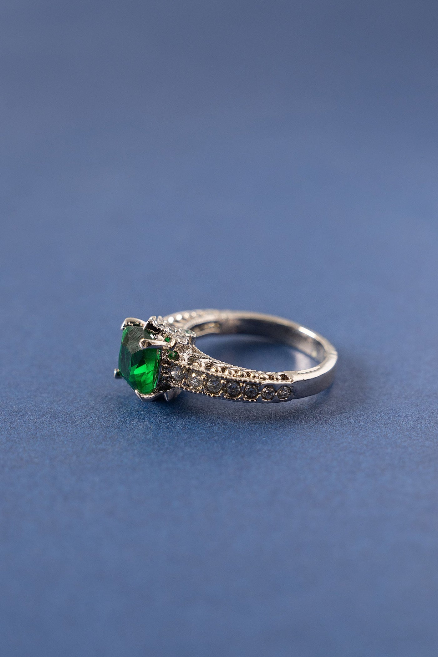 Lusmera Ring