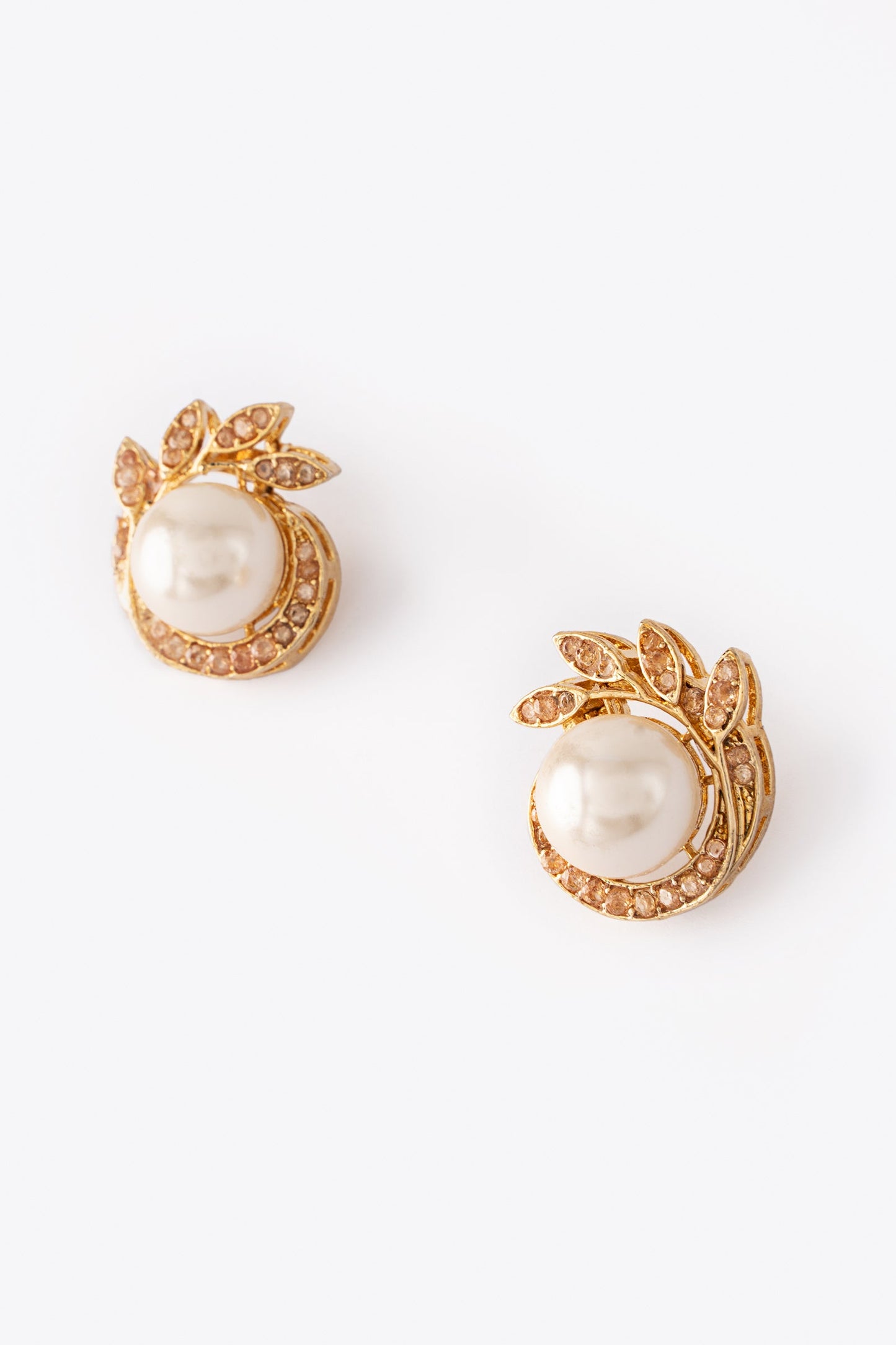 Leaf Studs