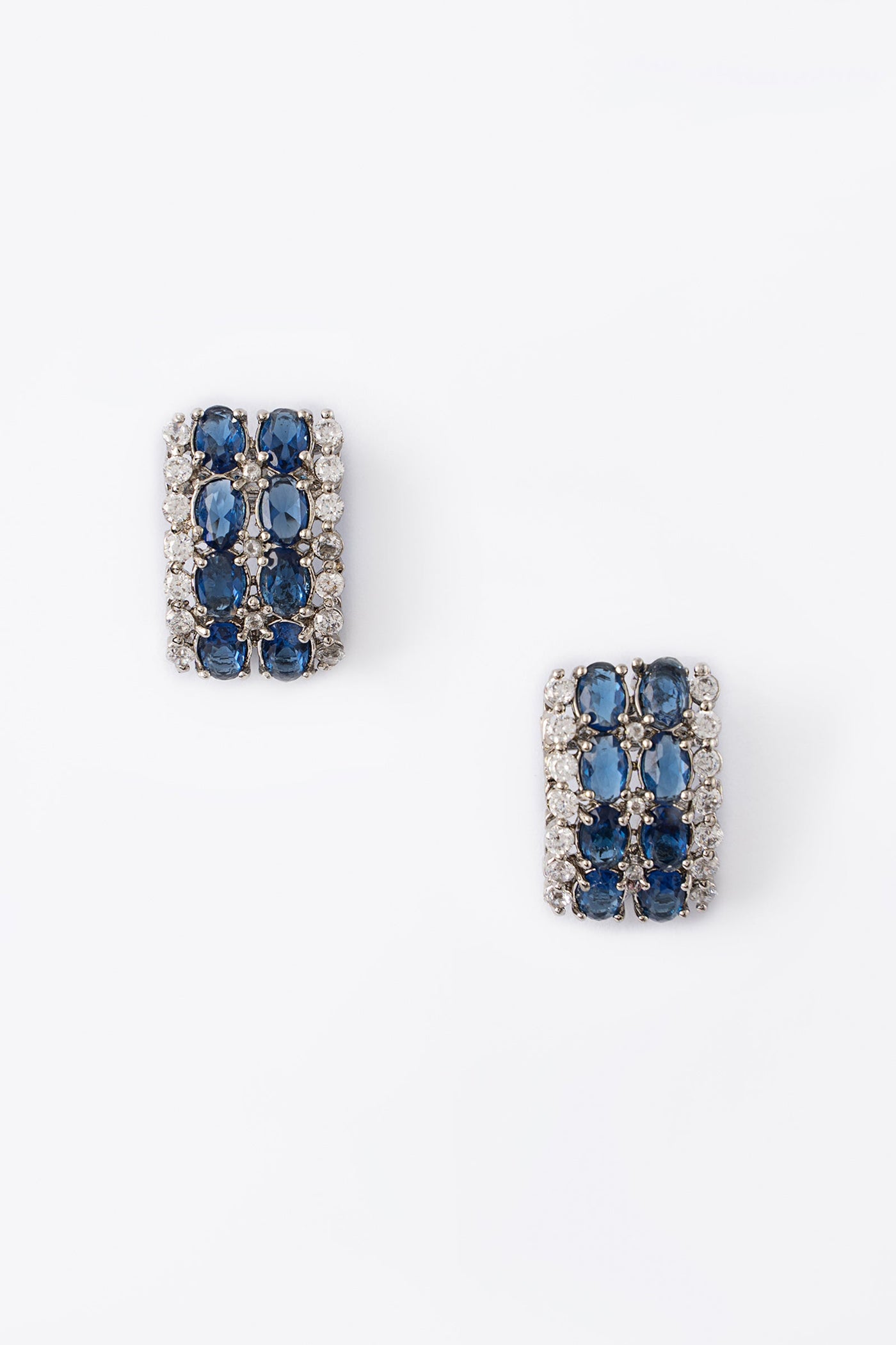 Injila Studs