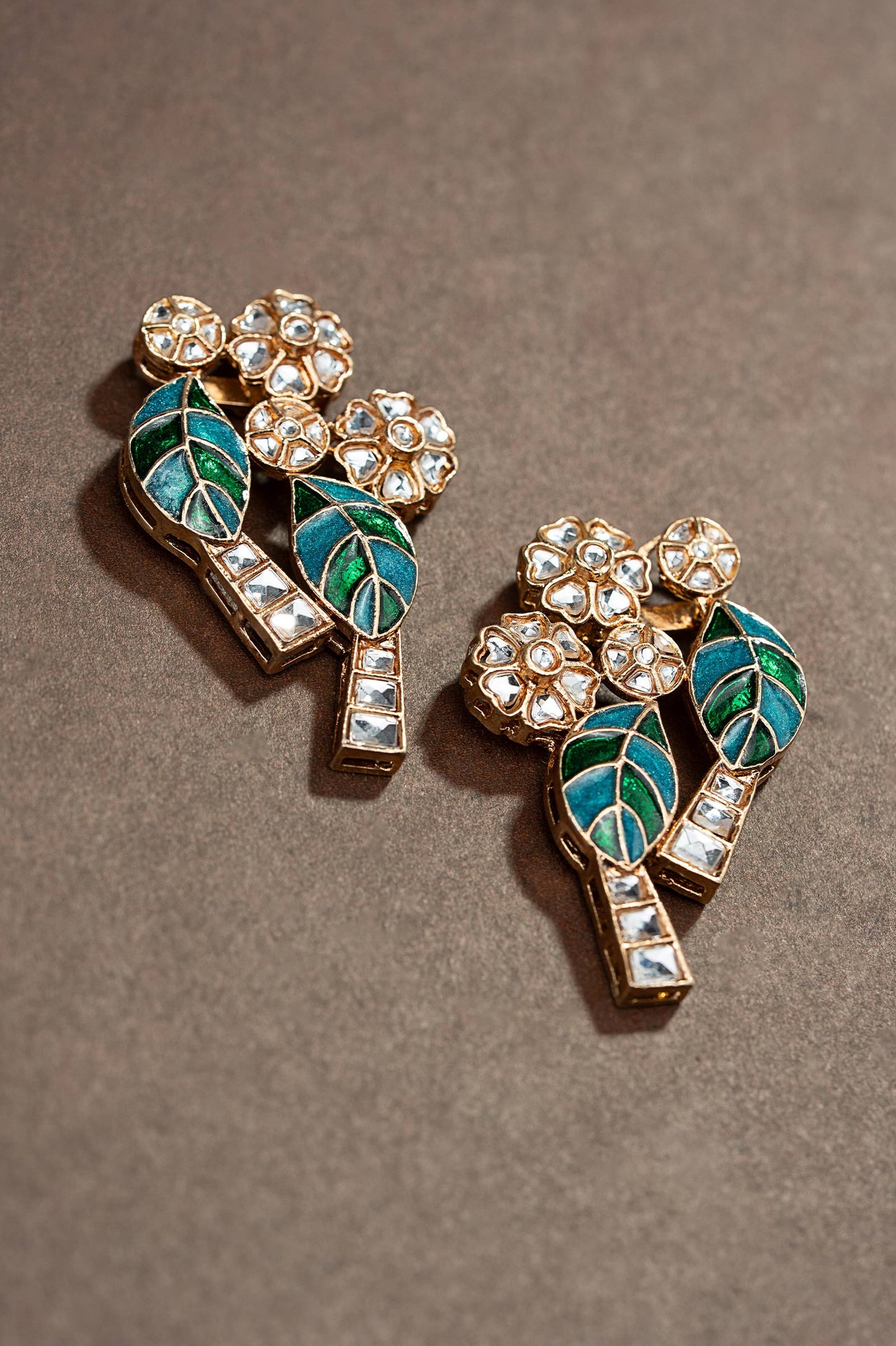 Nazina Studs