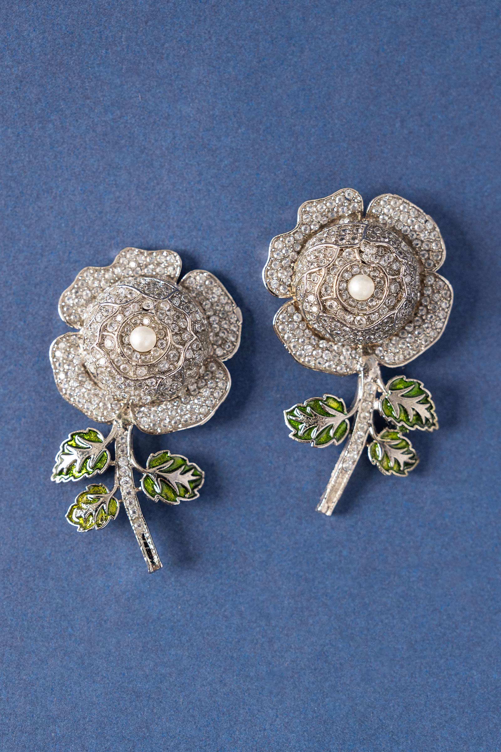 Rosavi Studs