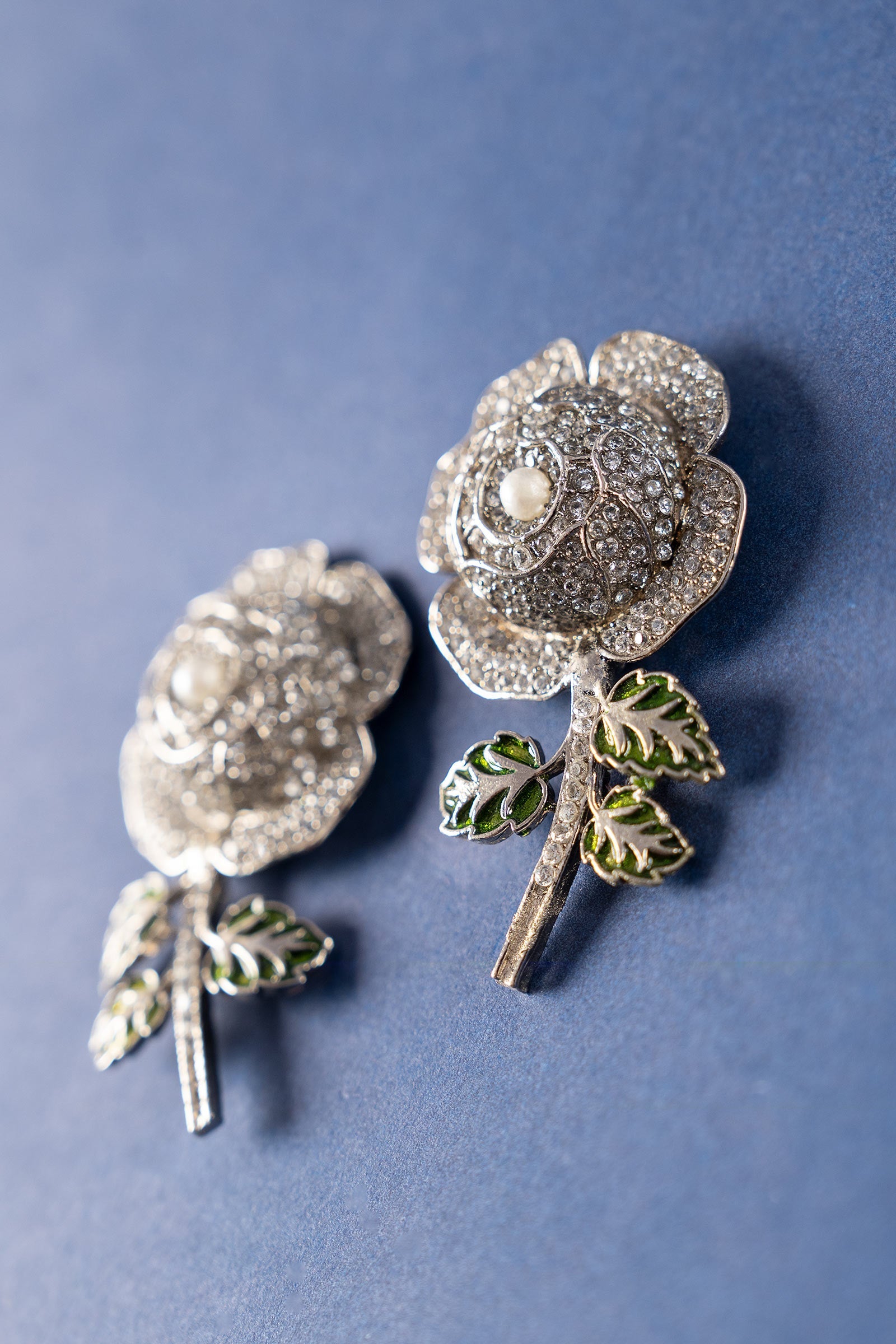Rosavi Studs