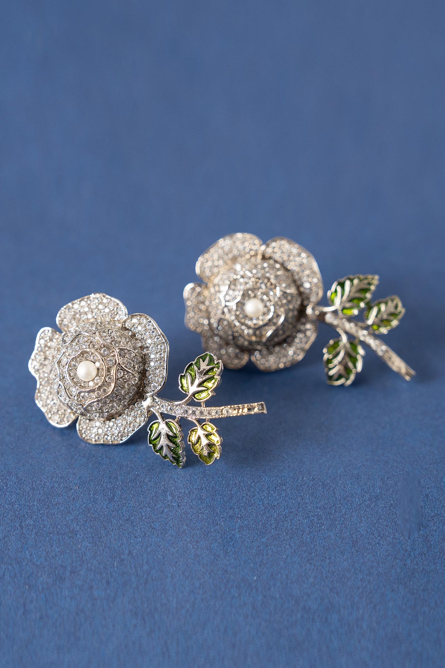 Rosavi Studs