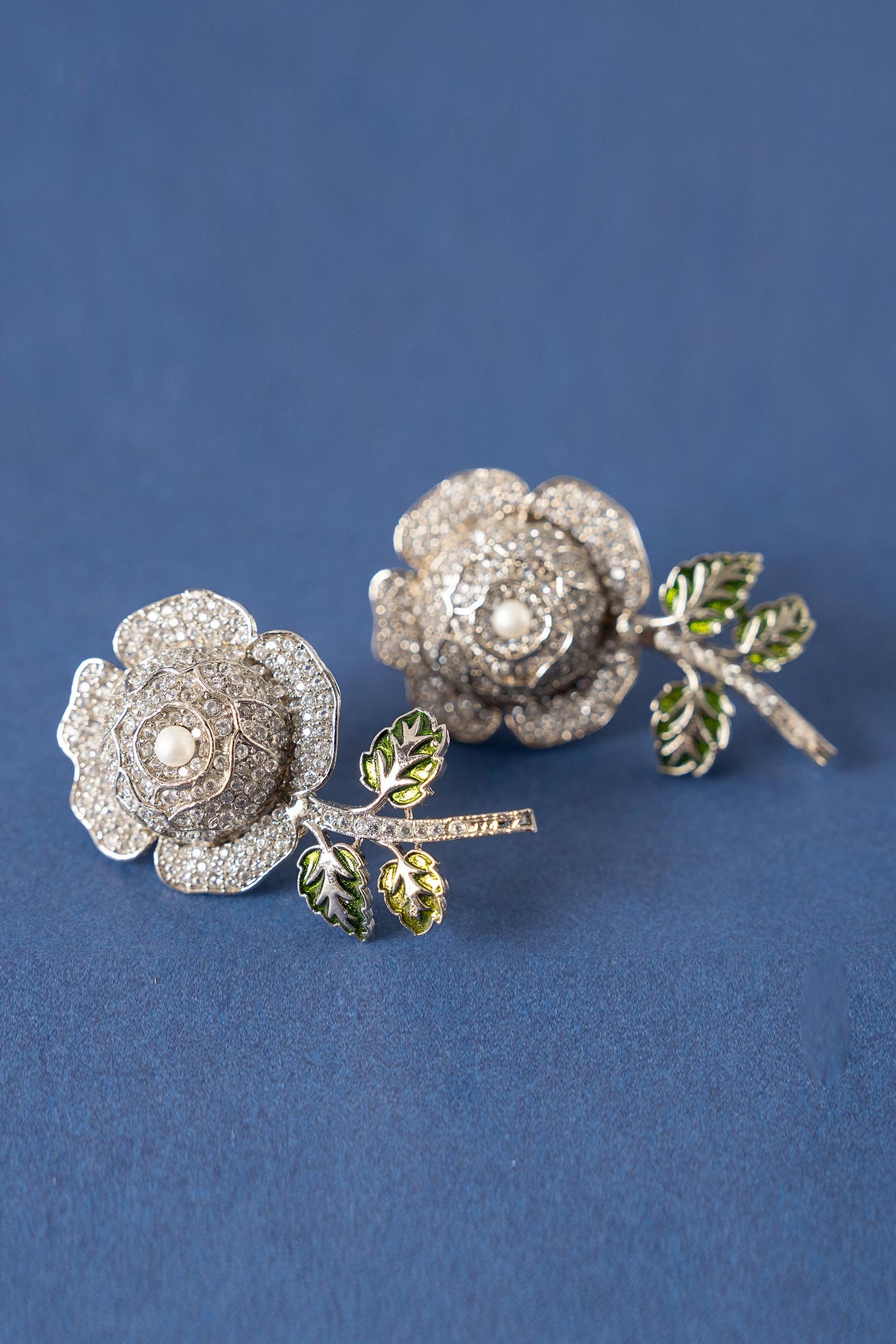 Rosavi Studs