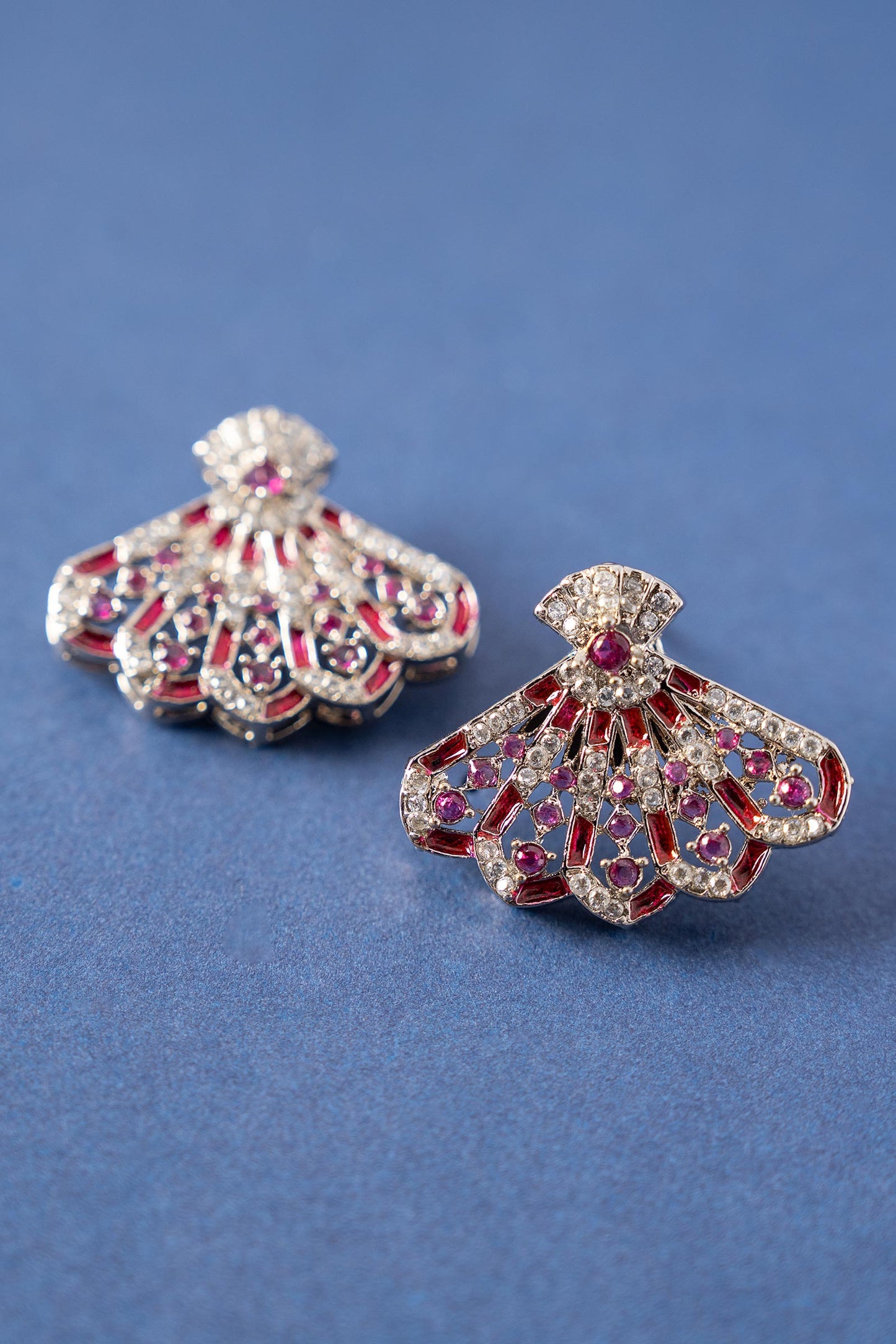 Peavera Studs