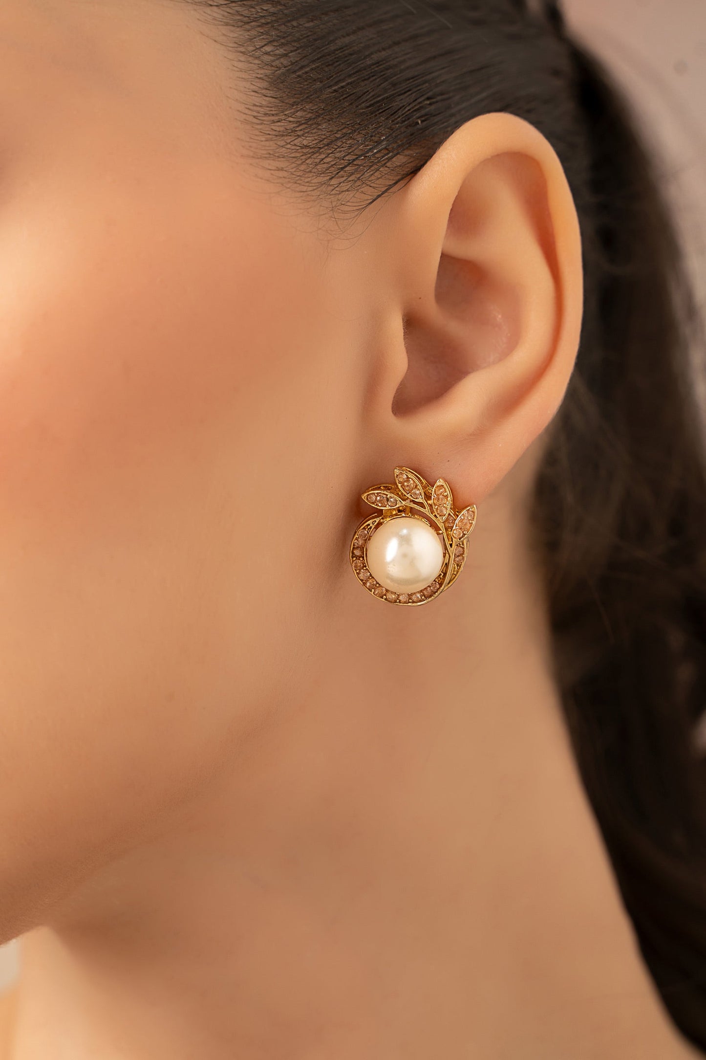 Leaf Studs