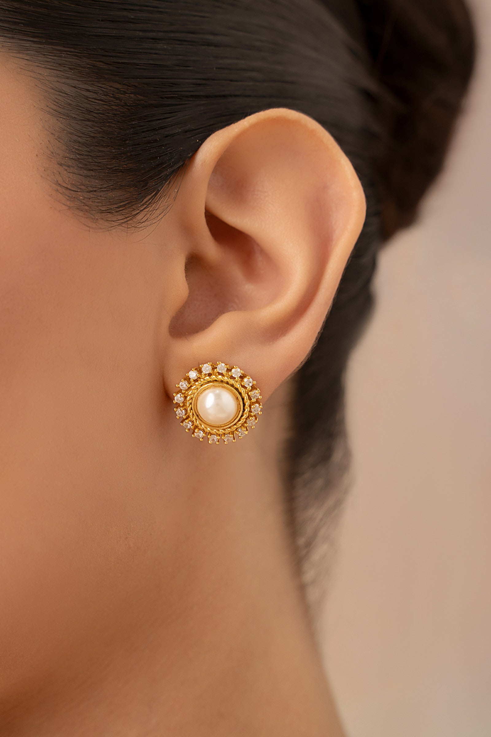 Pearl Studs