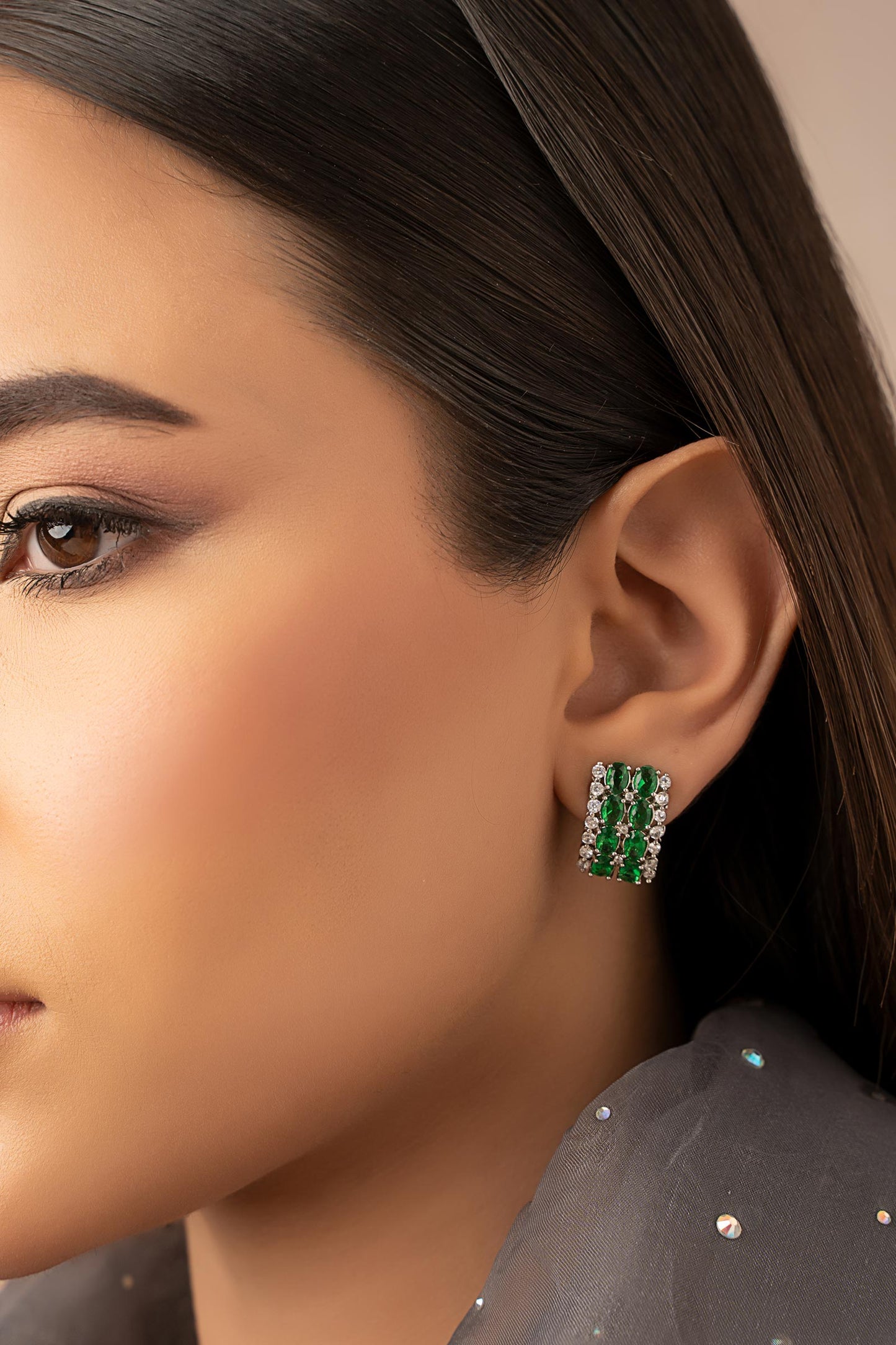 Injila Studs