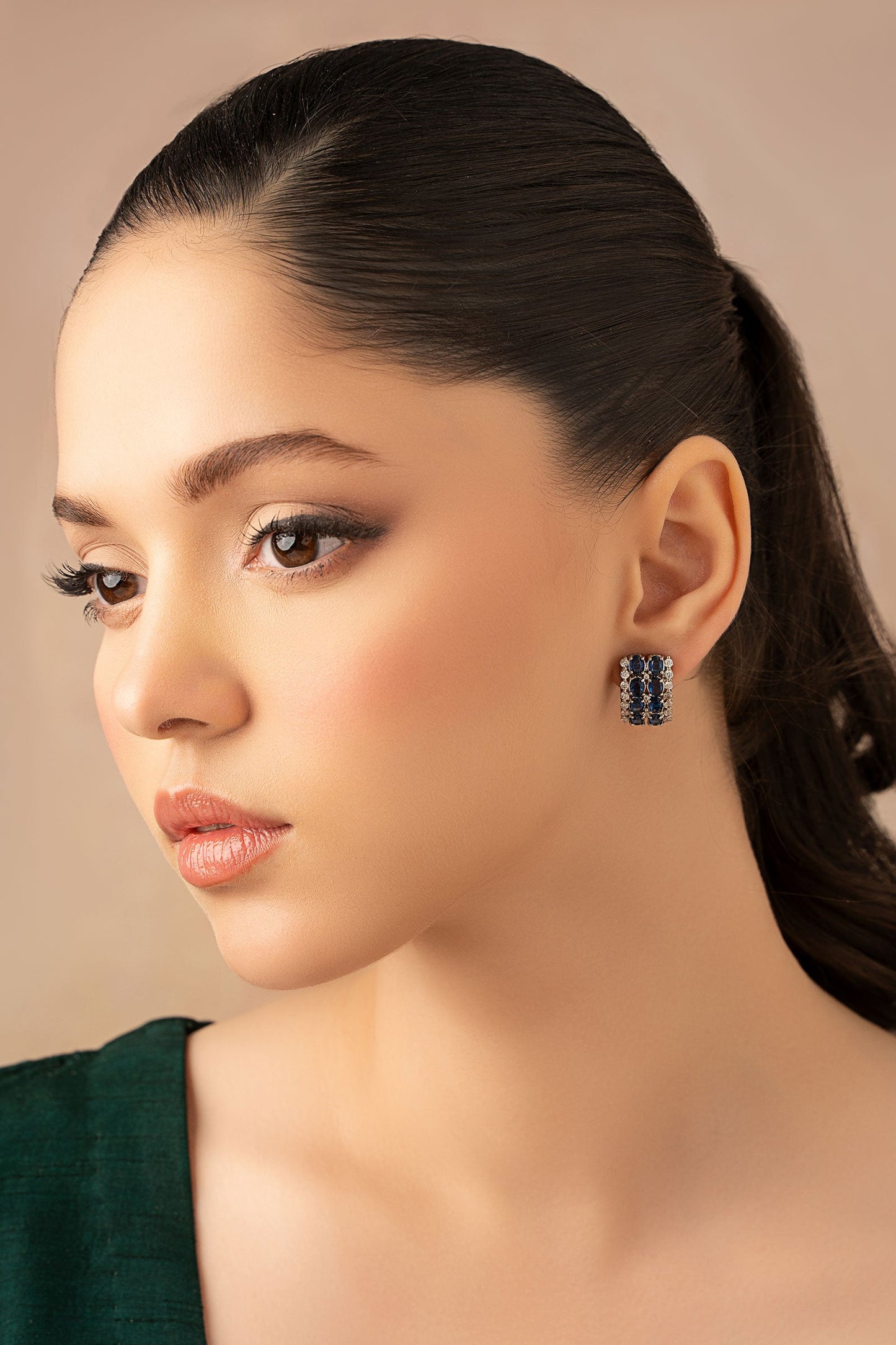 Injila Studs