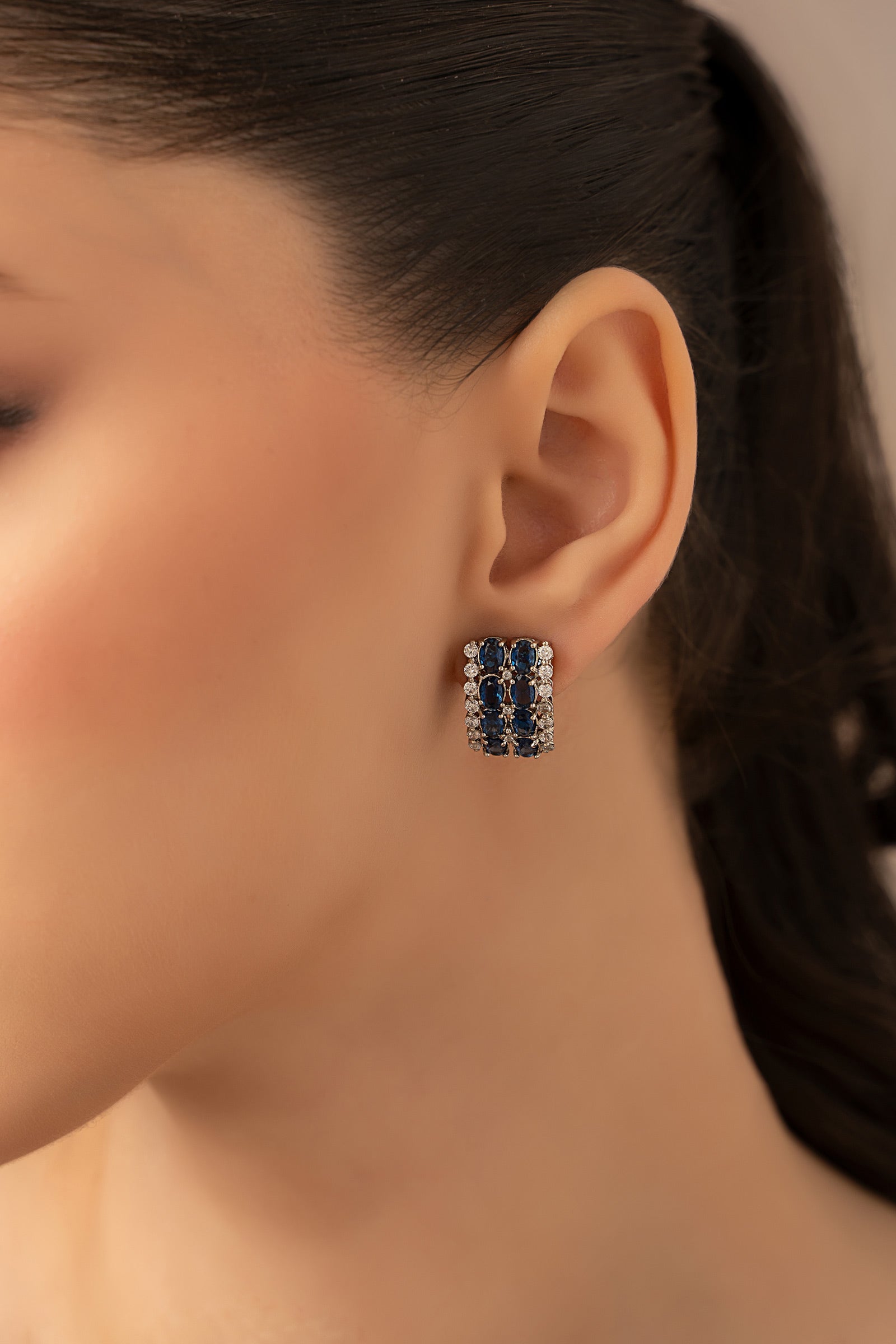 Injila Studs