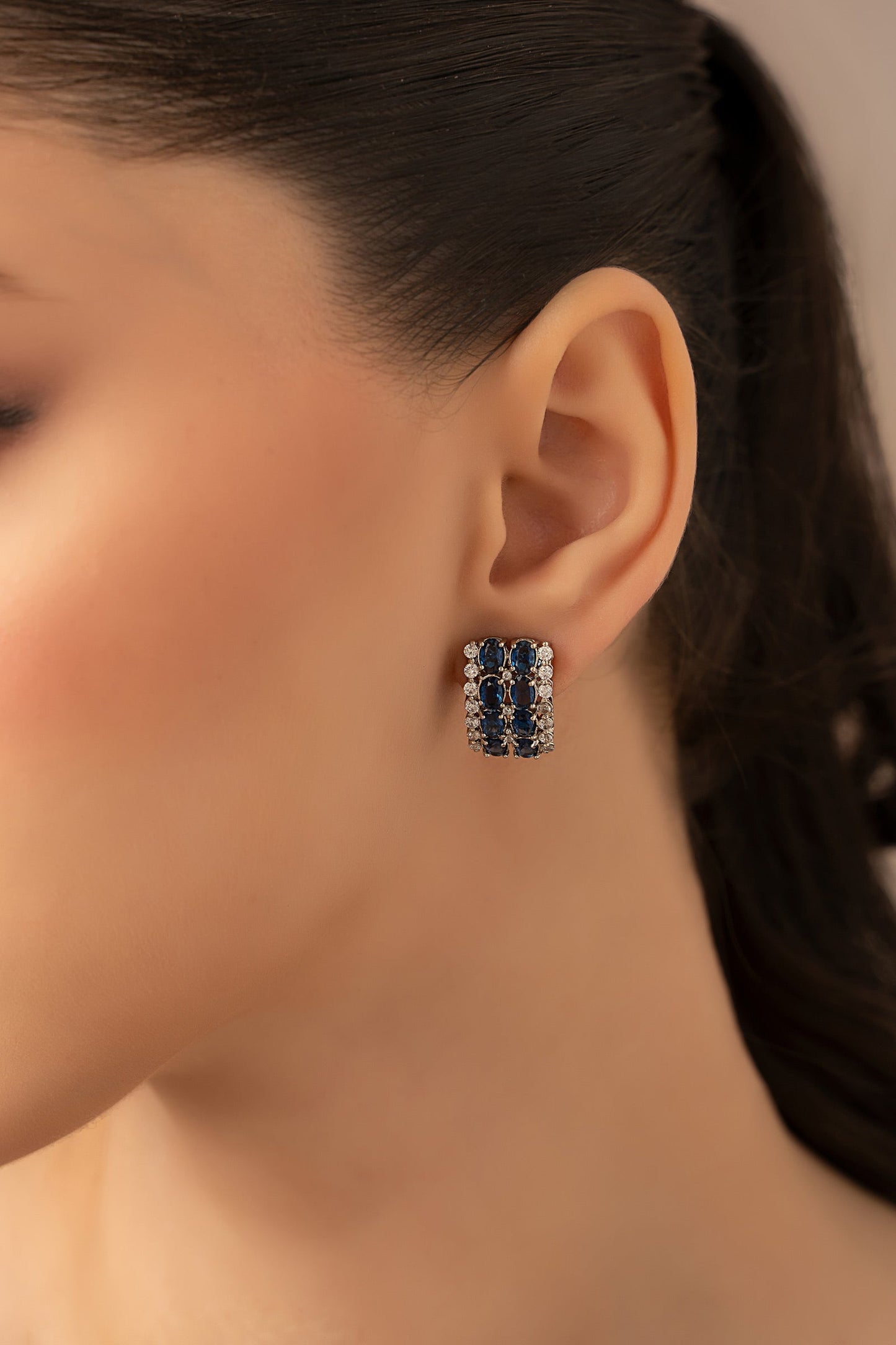 Injila Studs