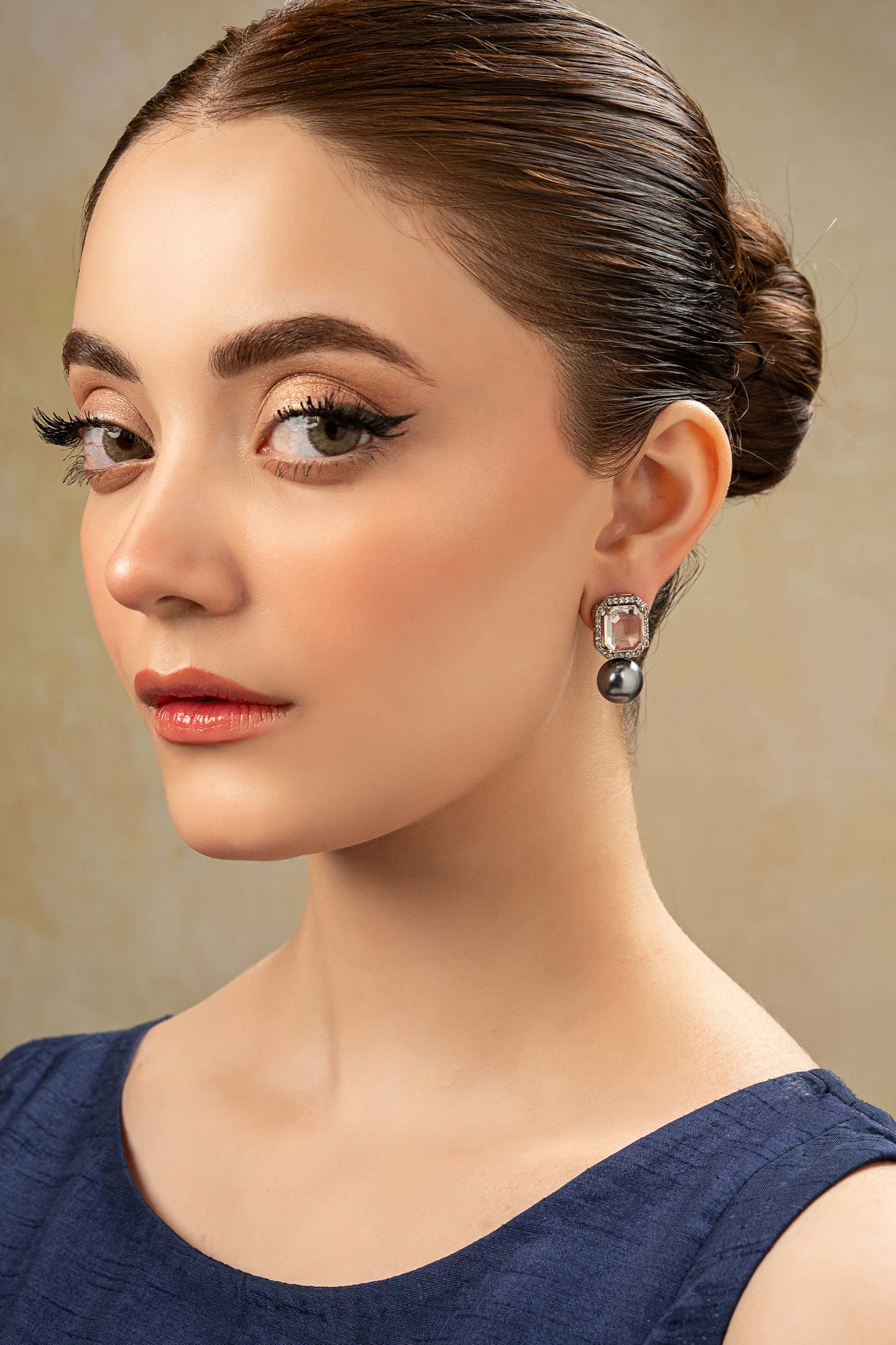 Mist Studs