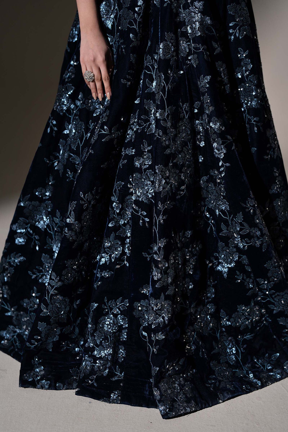 Embroidered Velvet Fabric (1Pc)